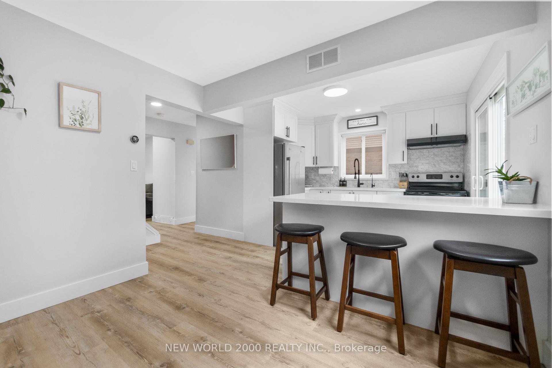Photo 13 of 160 Bechtel Drive, Kitchener — HOMEH