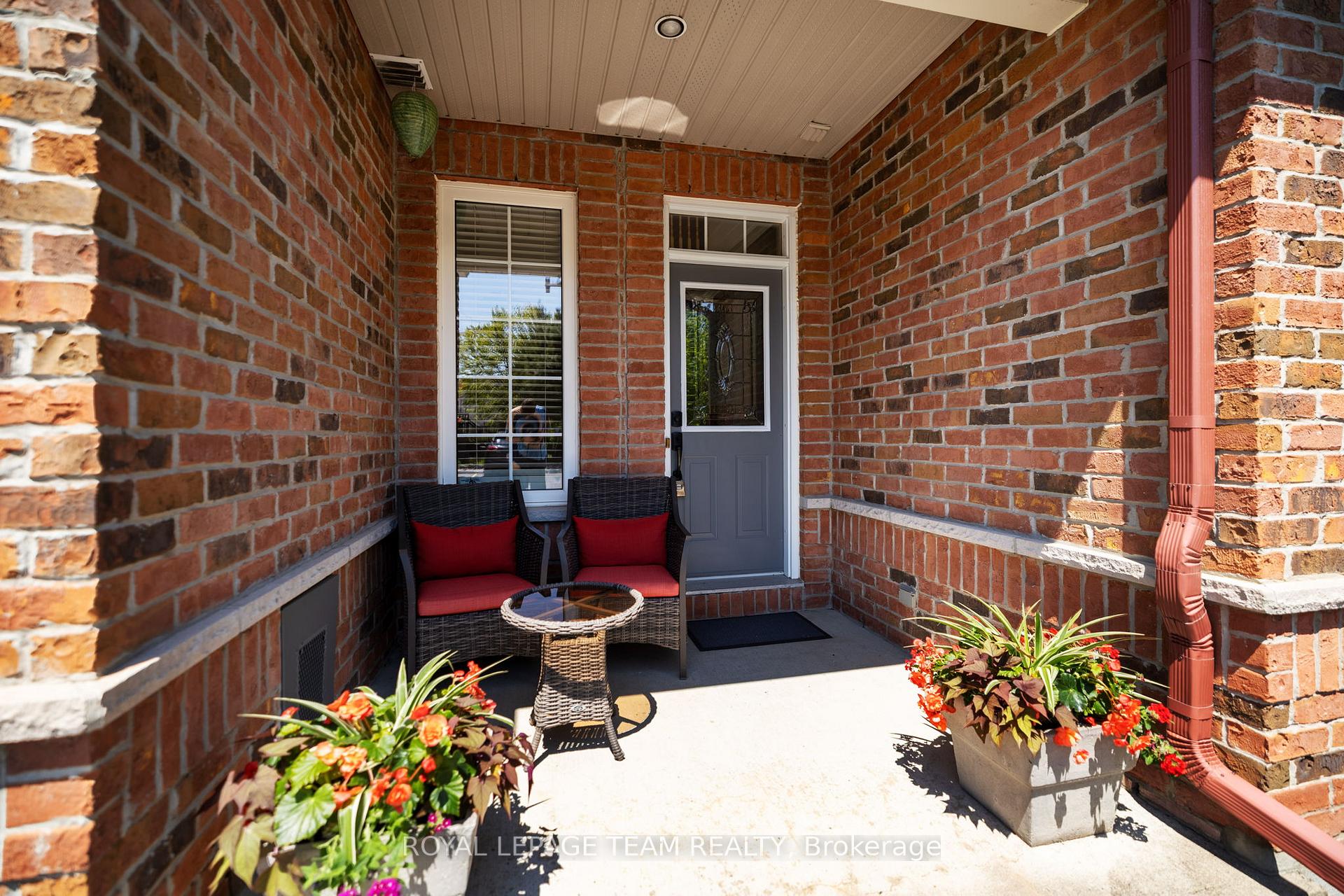 Photo 2 of 25 Morenz Terrace, Ottawa, Kanata - Kanata Lakes/Heritage Hills — HOMEH