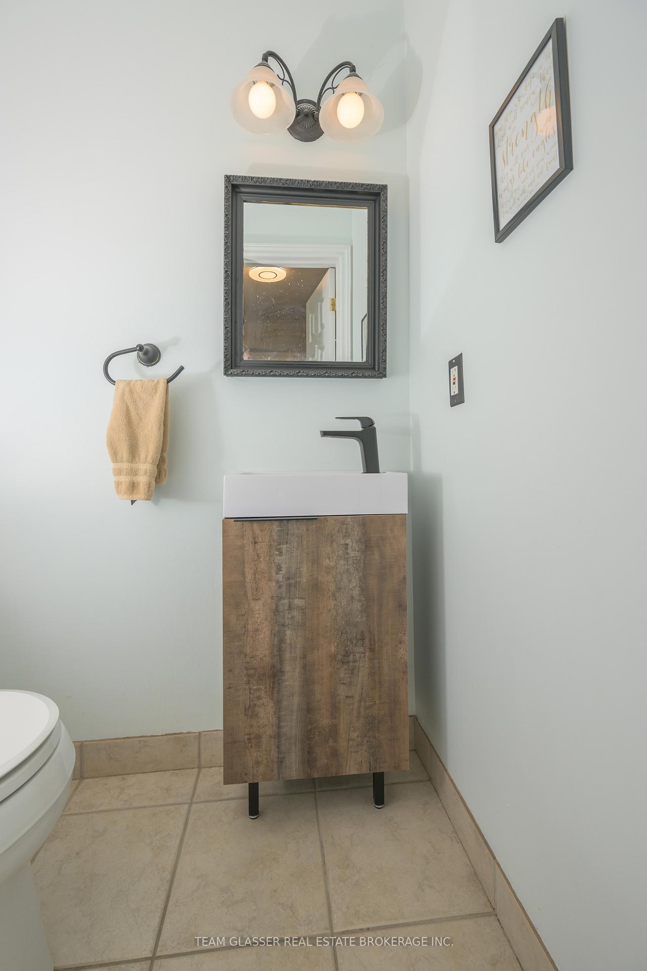 Photo 23 of 51 Birchcrest Drive, Middlesex Centre, Kilworth — HOMEH