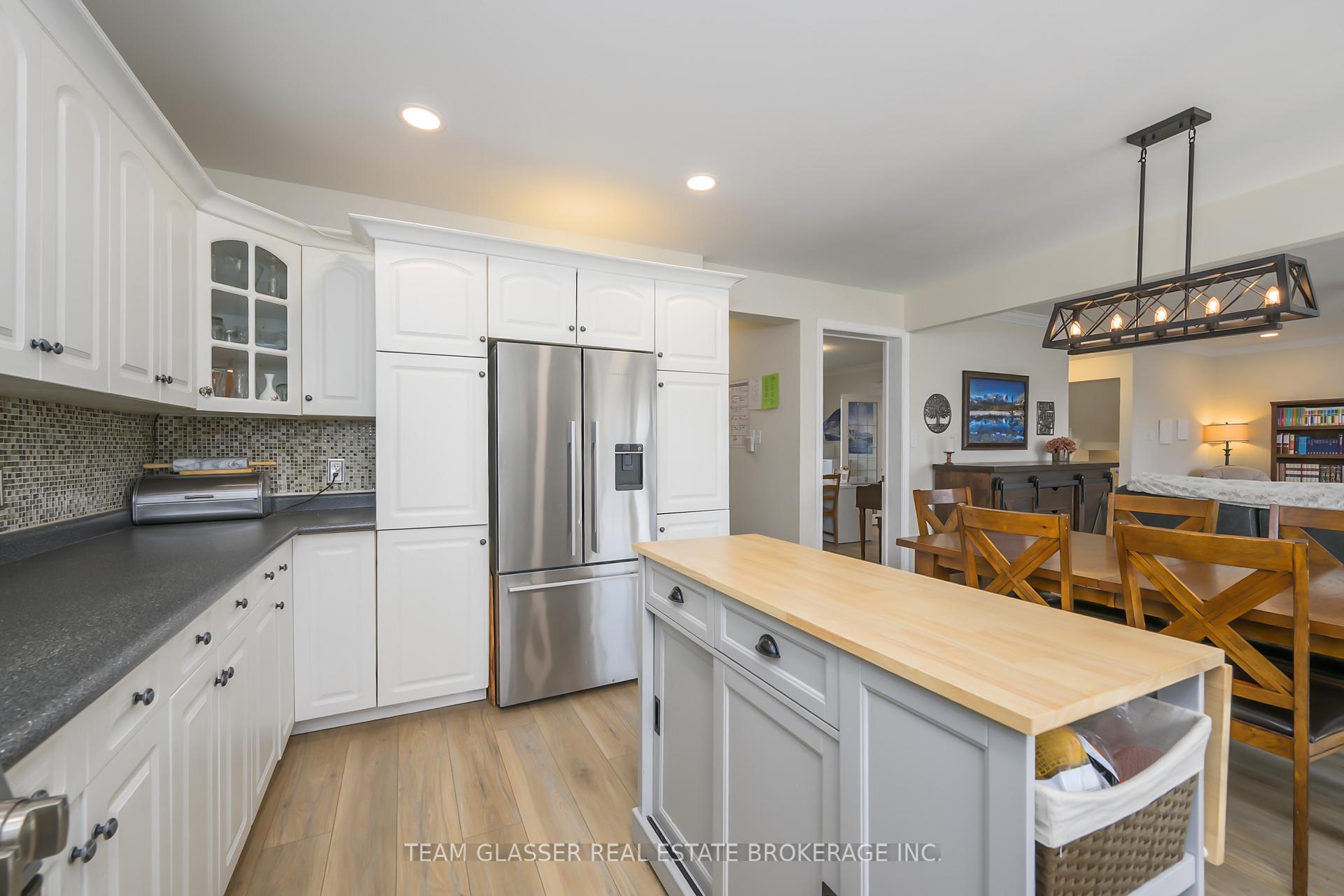 Photo 24 of 51 Birchcrest Drive, Middlesex Centre, Kilworth — HOMEH