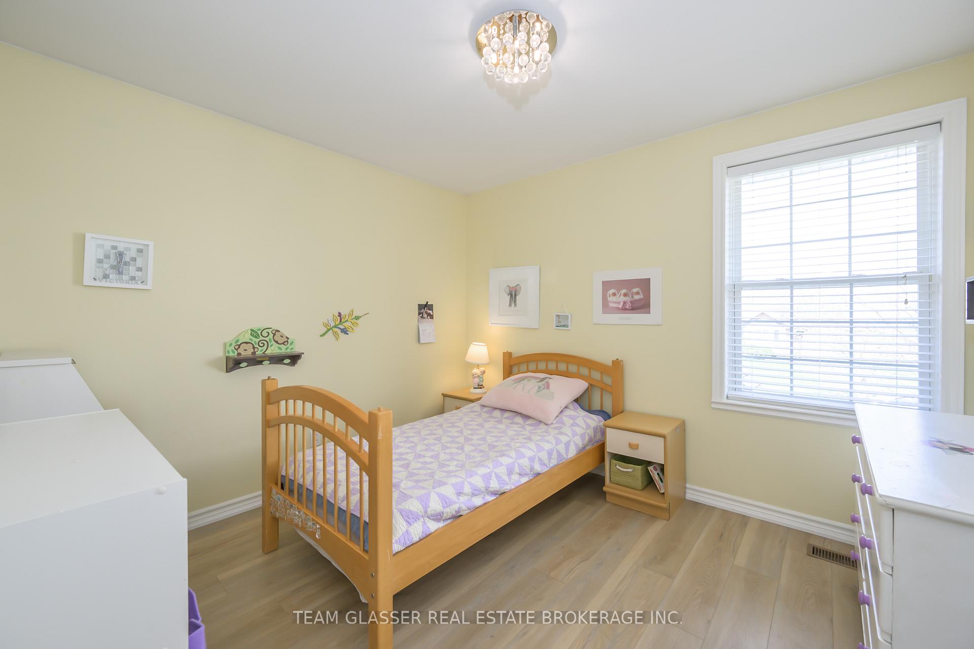 Photo 36 of 51 Birchcrest Drive, Middlesex Centre, Kilworth — HOMEH