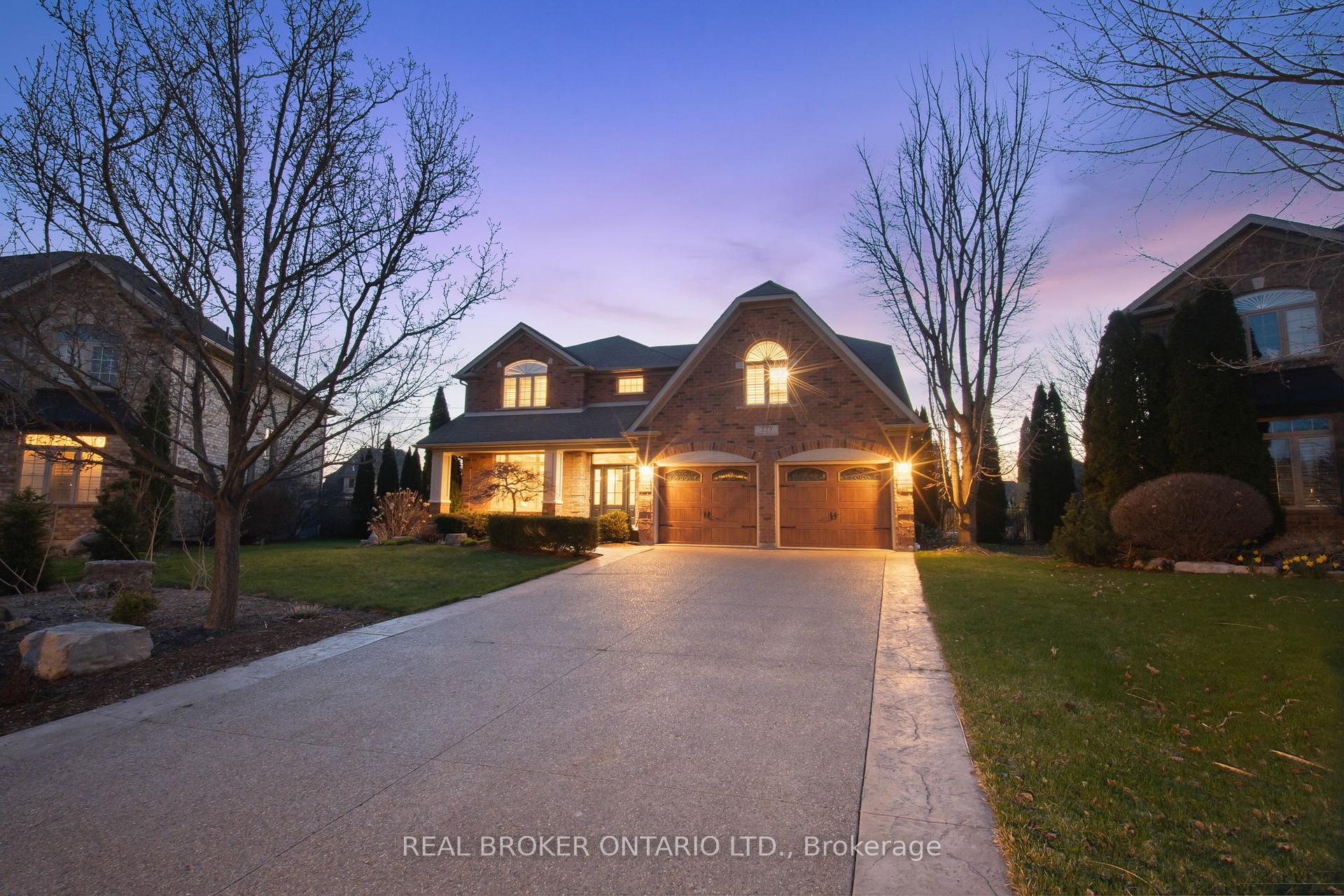 Photo 2 of 229 Terrace Wood Crescent, Kitchener — HOMEH