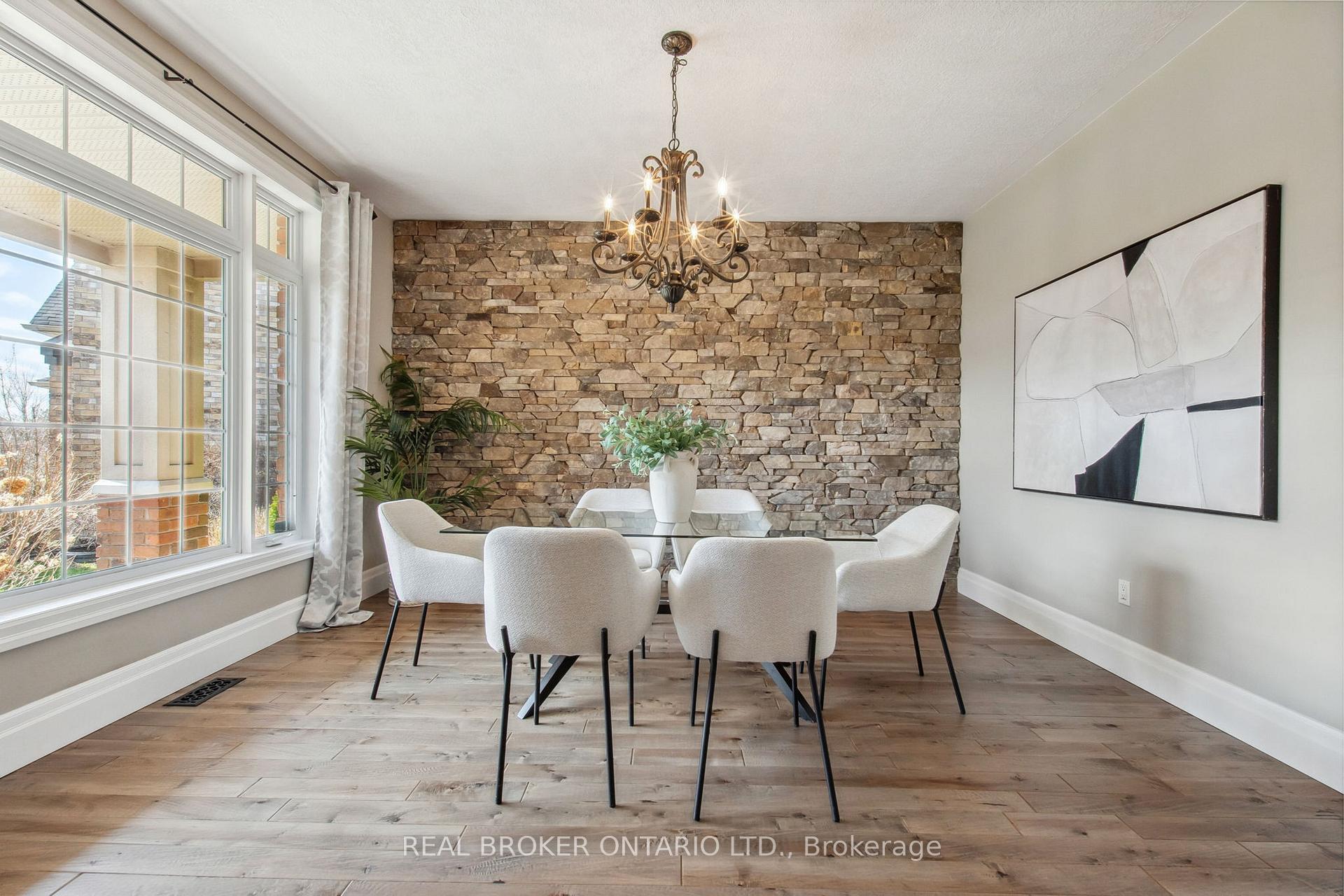 Photo 8 of 229 Terrace Wood Crescent, Kitchener — HOMEH