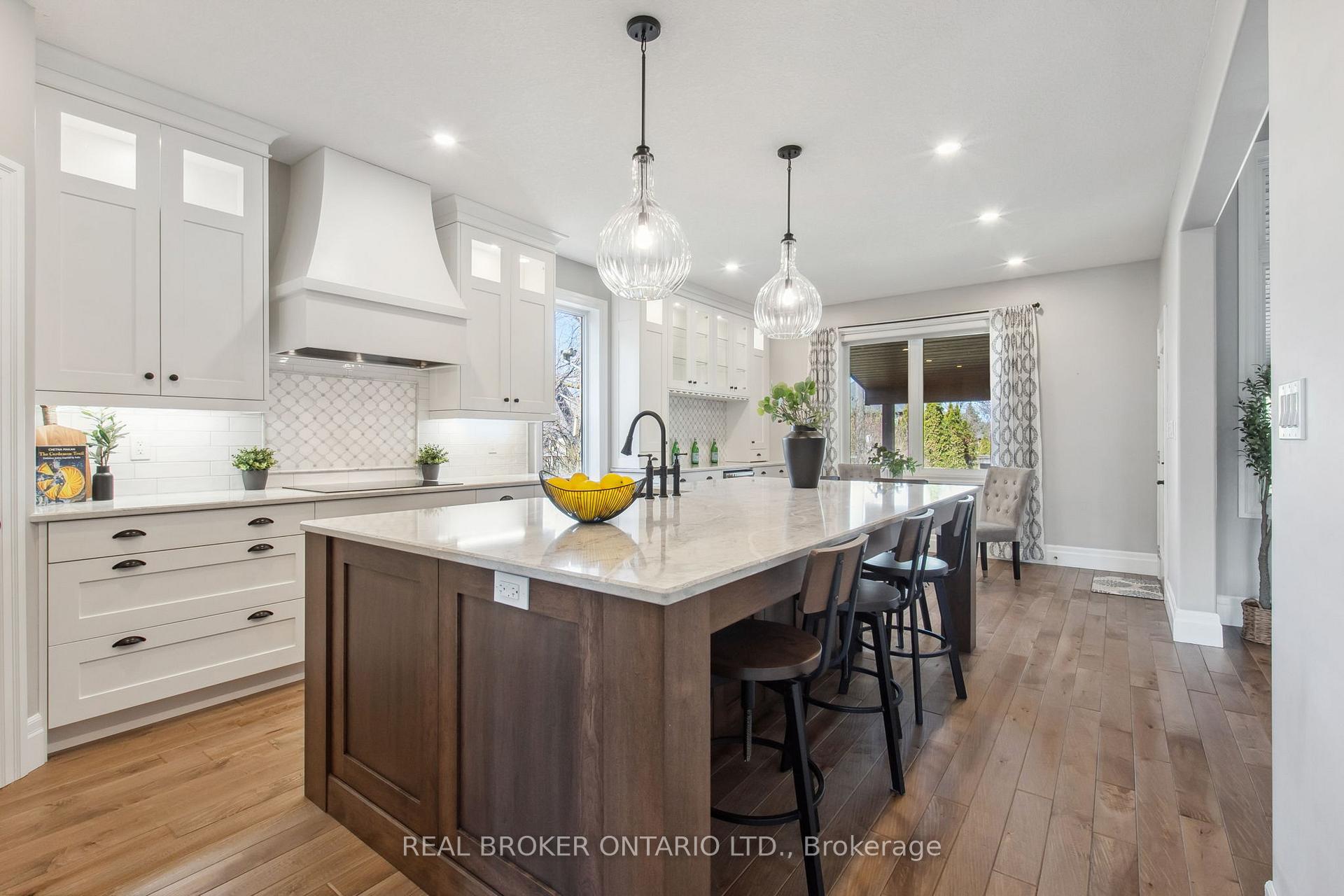 Photo 17 of 229 Terrace Wood Crescent, Kitchener — HOMEH