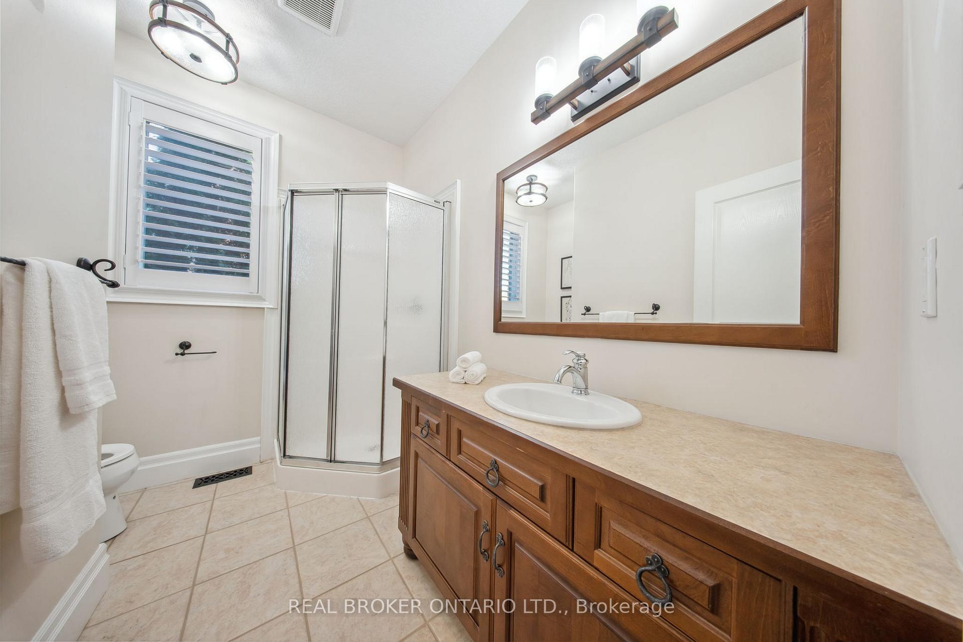 Photo 31 of 229 Terrace Wood Crescent, Kitchener — HOMEH