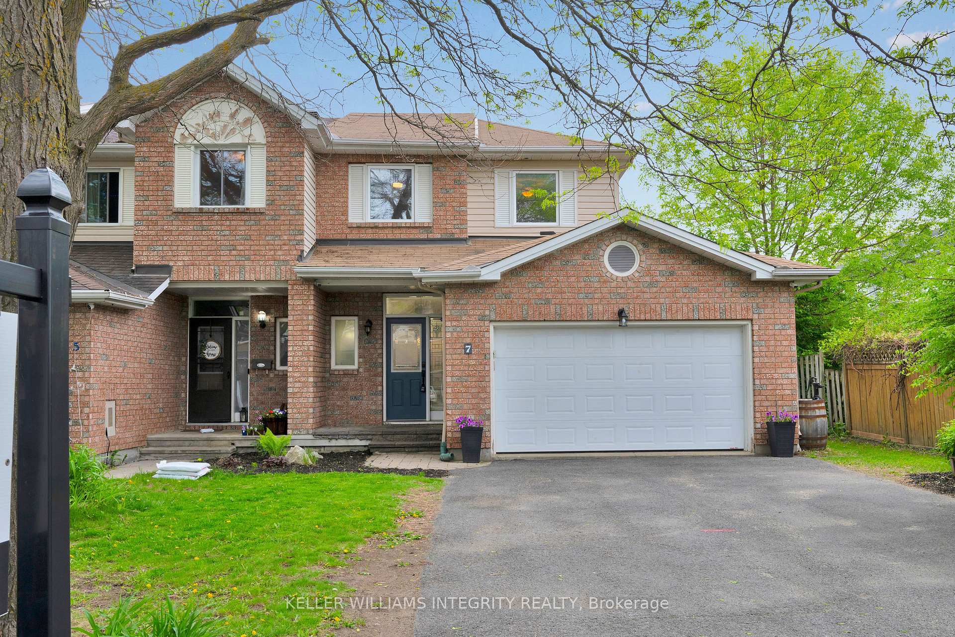 Photo 1 of 7 Sunnybrooke Drive, Ottawa, Kanata - Emerald Meadows/Trailwest — HOMEH