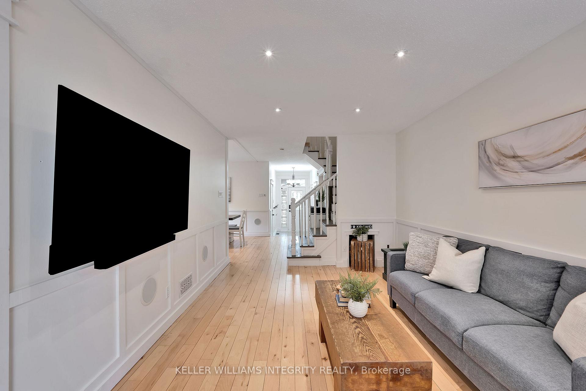 Photo 8 of 7 Sunnybrooke Drive, Ottawa, Kanata - Emerald Meadows/Trailwest — HOMEH