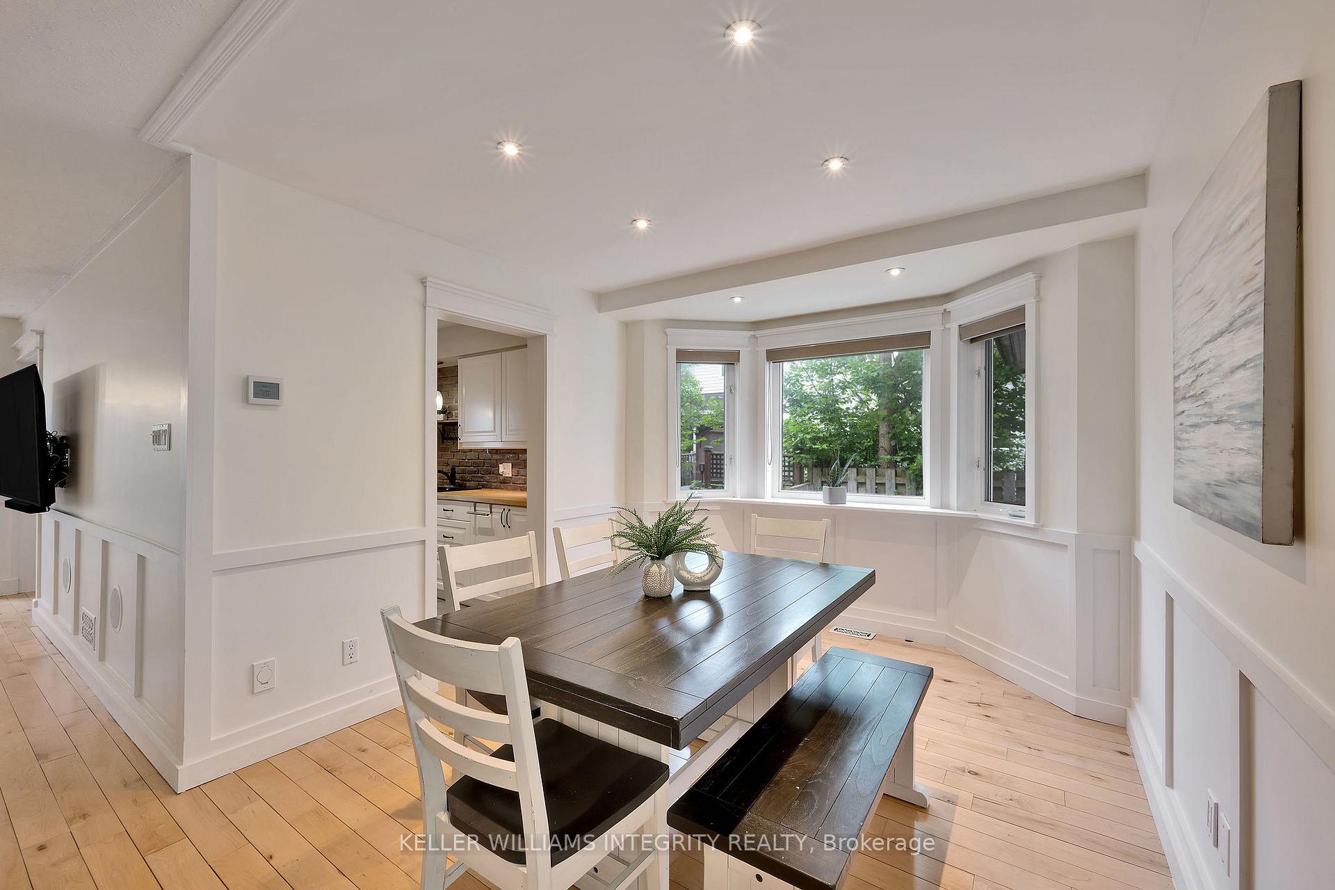 Photo 10 of 7 Sunnybrooke Drive, Ottawa, Kanata - Emerald Meadows/Trailwest — HOMEH
