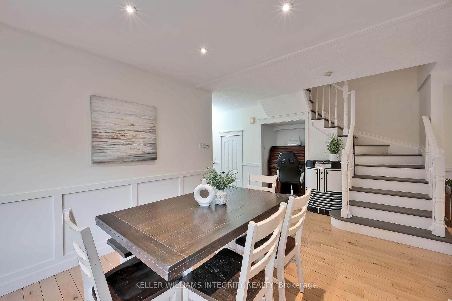 Photo 12 of 7 Sunnybrooke Drive, Ottawa, Kanata - Emerald Meadows/Trailwest — HOMEH