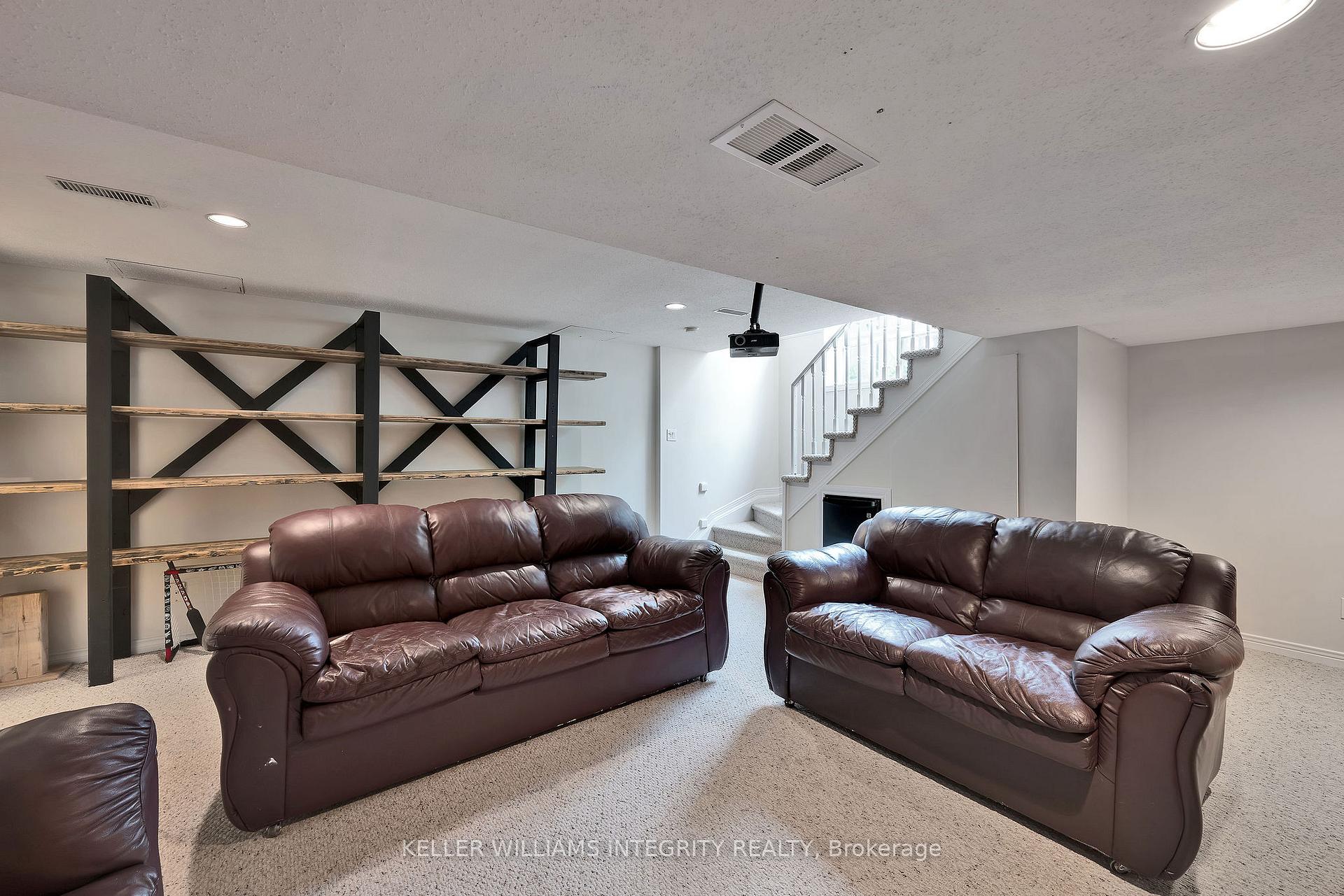 Photo 35 of 7 Sunnybrooke Drive, Ottawa, Kanata - Emerald Meadows/Trailwest — HOMEH