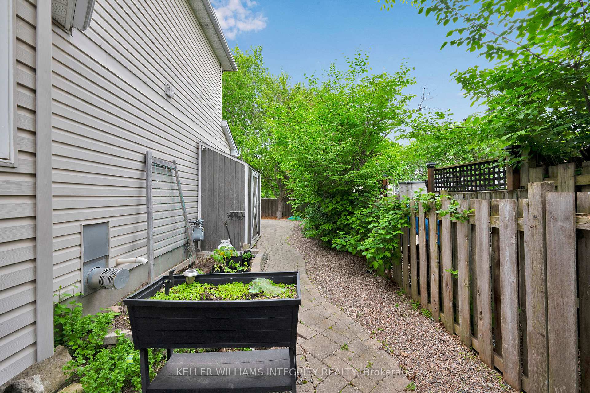 Photo 47 of 7 Sunnybrooke Drive, Ottawa, Kanata - Emerald Meadows/Trailwest — HOMEH
