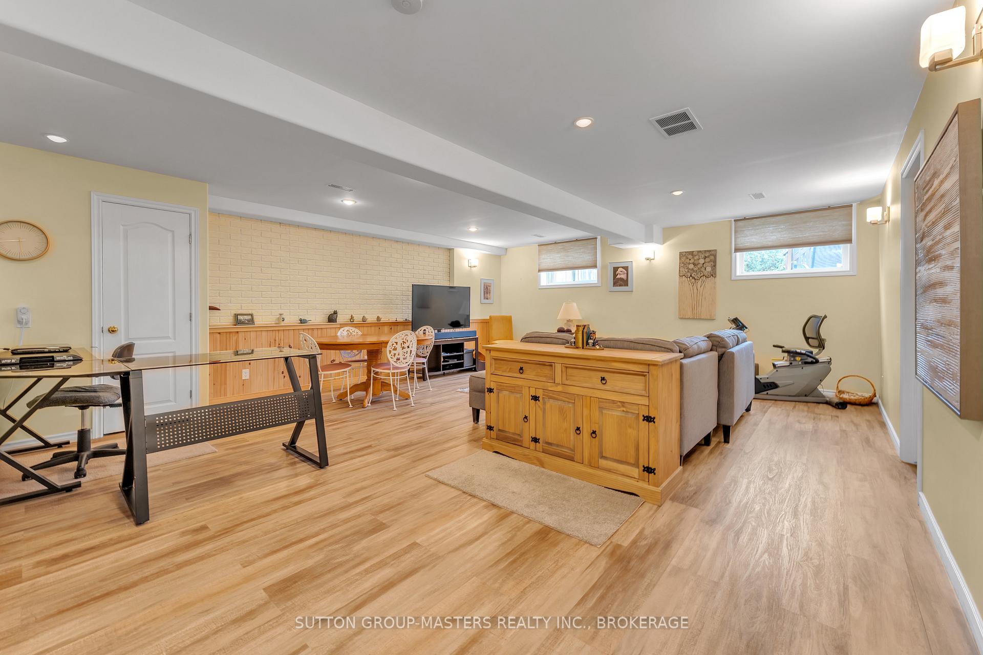 Photo 32 of 133 Ellesmeer Avenue, Kingston, City Northwest — HOMEH