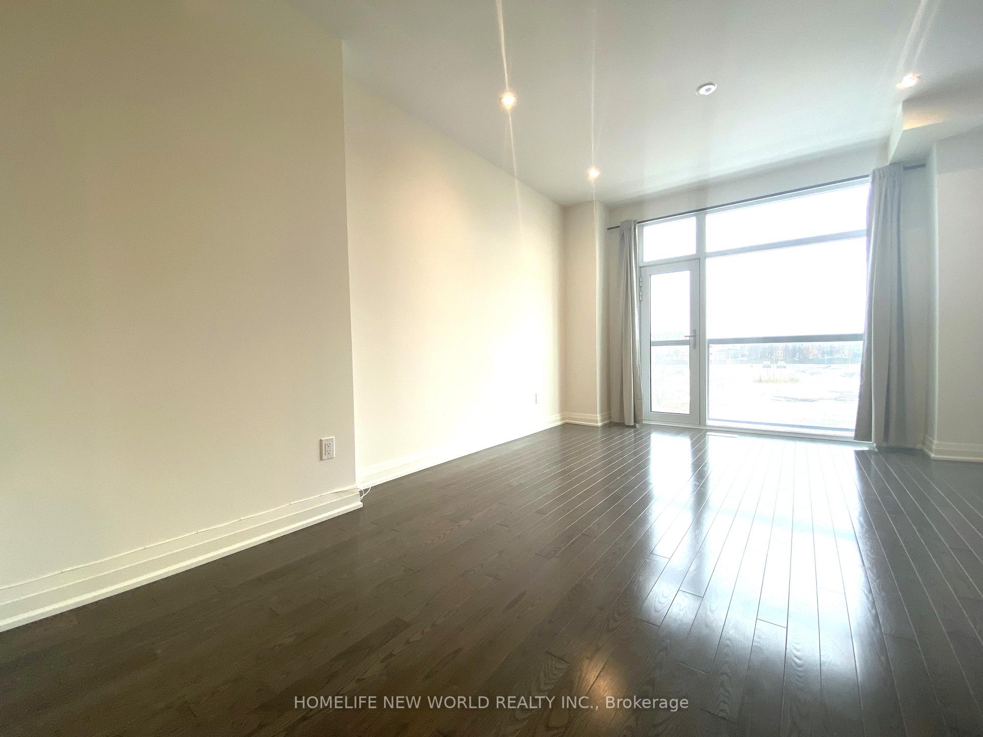 Photo 5 of 8 Teasel Way, Markham, Unionville — HOMEH