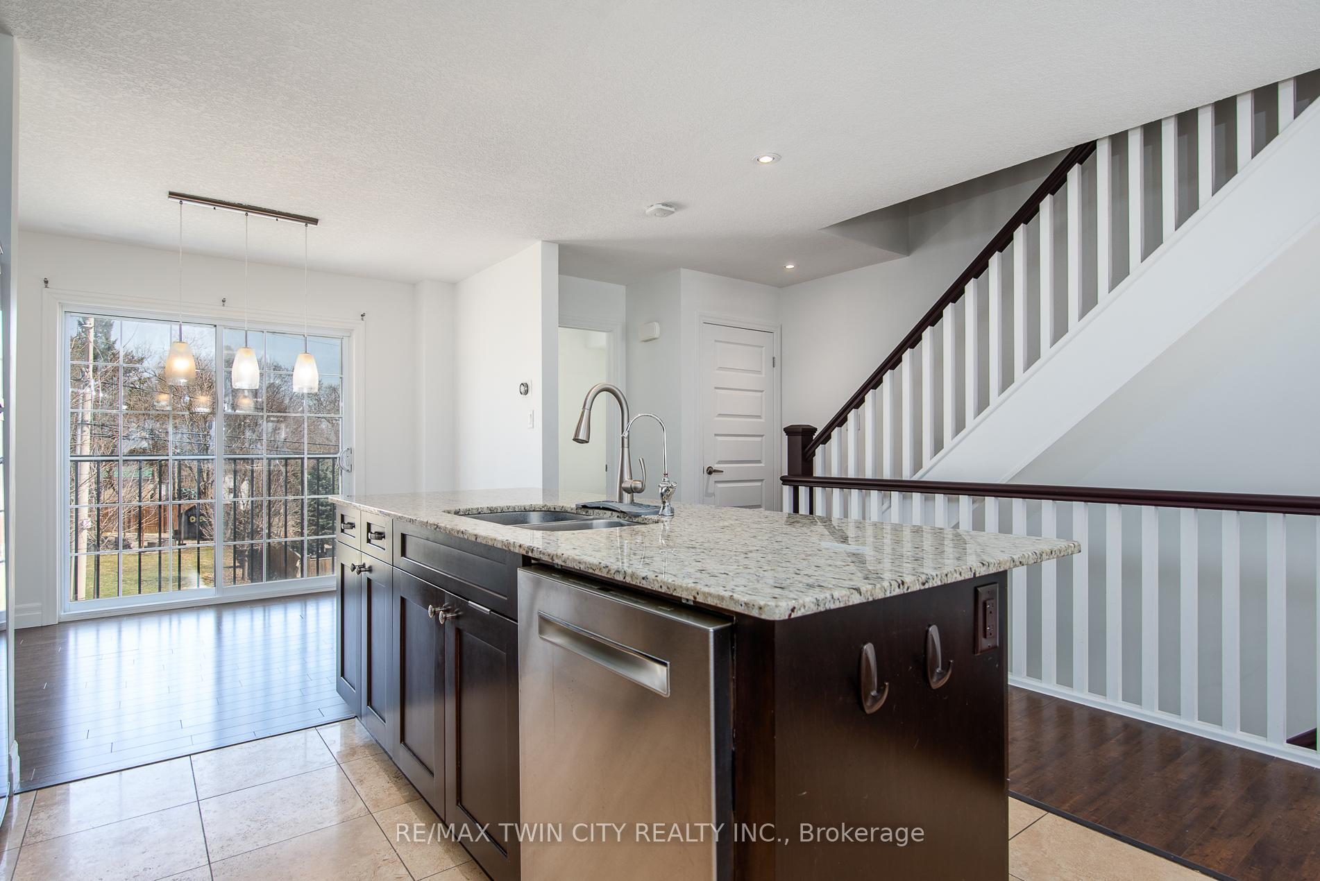 Photo 13 of 45 Woolwich Street, Kitchener — HOMEH