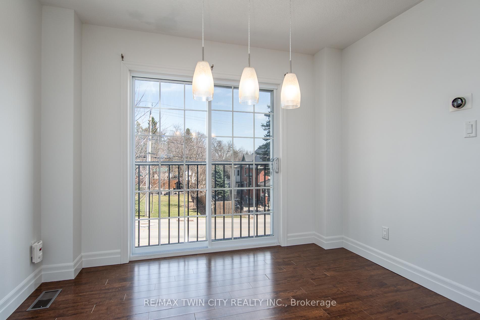 Photo 18 of 45 Woolwich Street, Kitchener — HOMEH