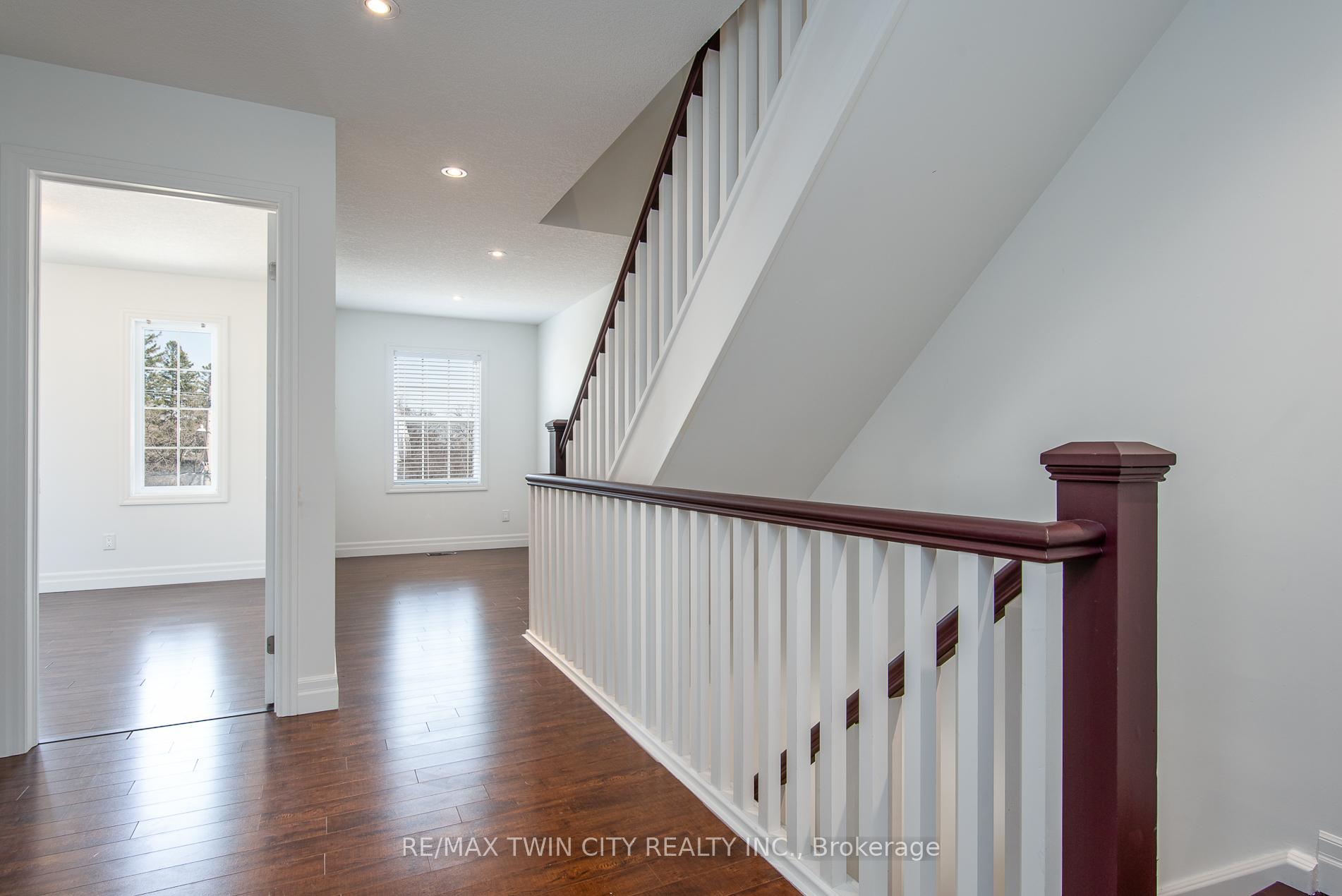 Photo 21 of 45 Woolwich Street, Kitchener — HOMEH