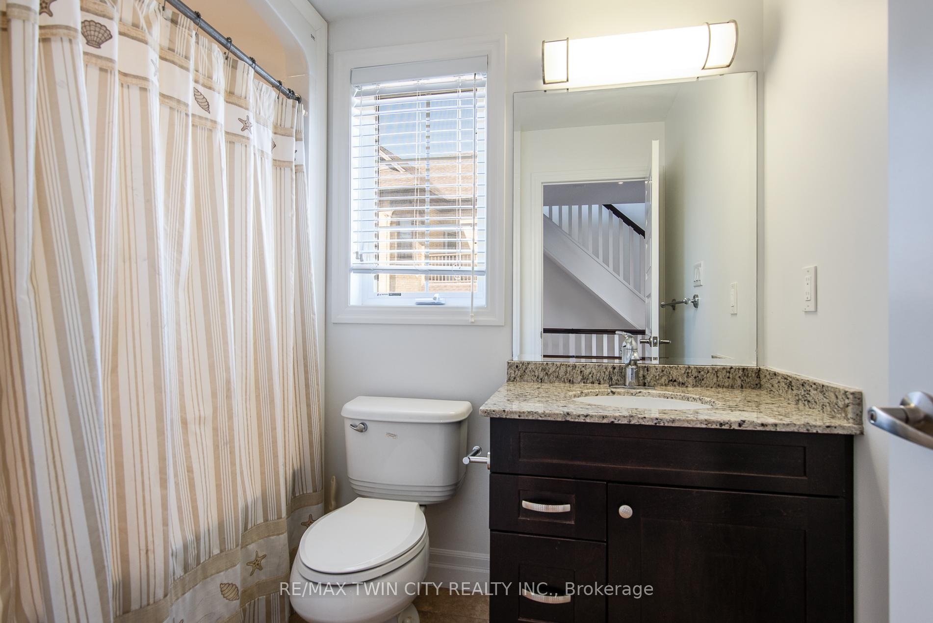 Photo 27 of 45 Woolwich Street, Kitchener — HOMEH