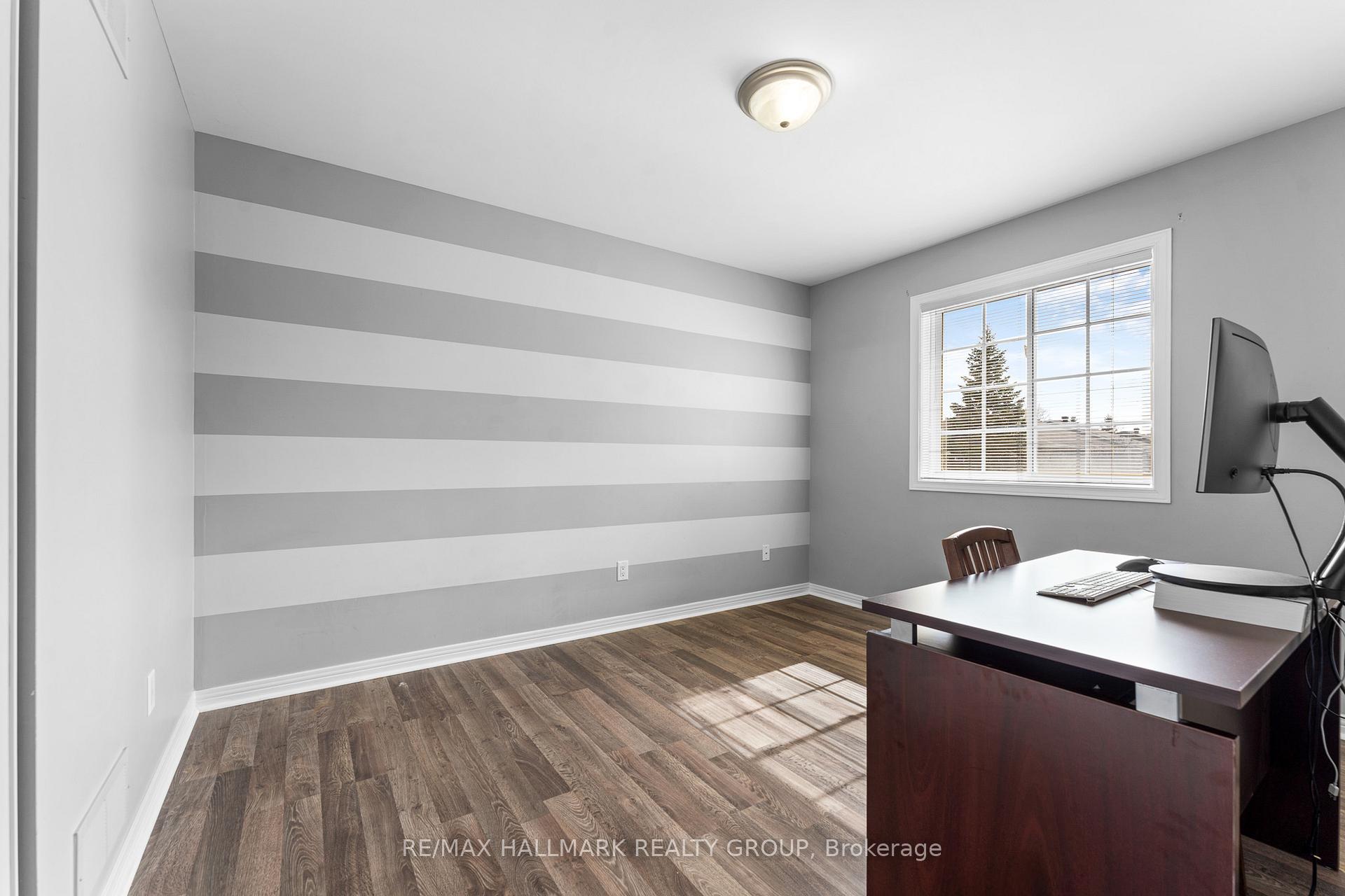Photo 37 of 78 Milner Downs Crescent, Ottawa, Kanata - Emerald Meadows/Trailwest — HOMEH