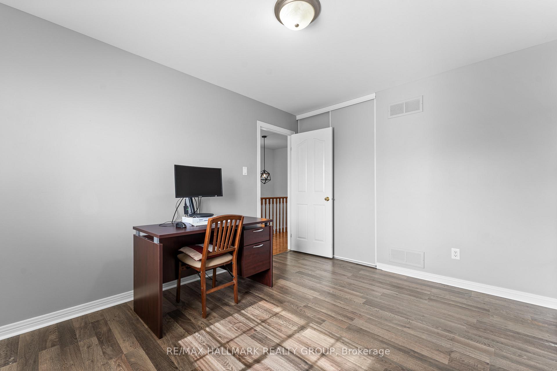 Photo 38 of 78 Milner Downs Crescent, Ottawa, Kanata - Emerald Meadows/Trailwest — HOMEH
