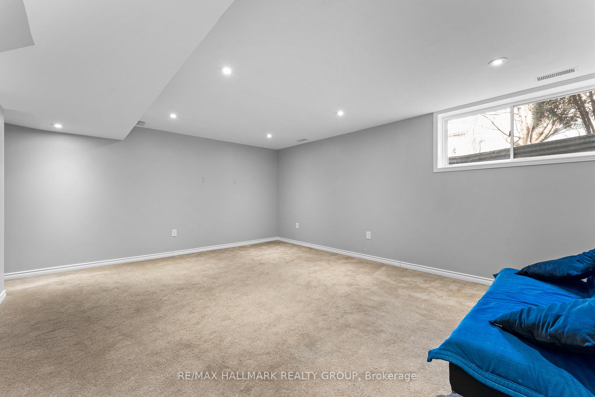 Photo 44 of 78 Milner Downs Crescent, Ottawa, Kanata - Emerald Meadows/Trailwest — HOMEH