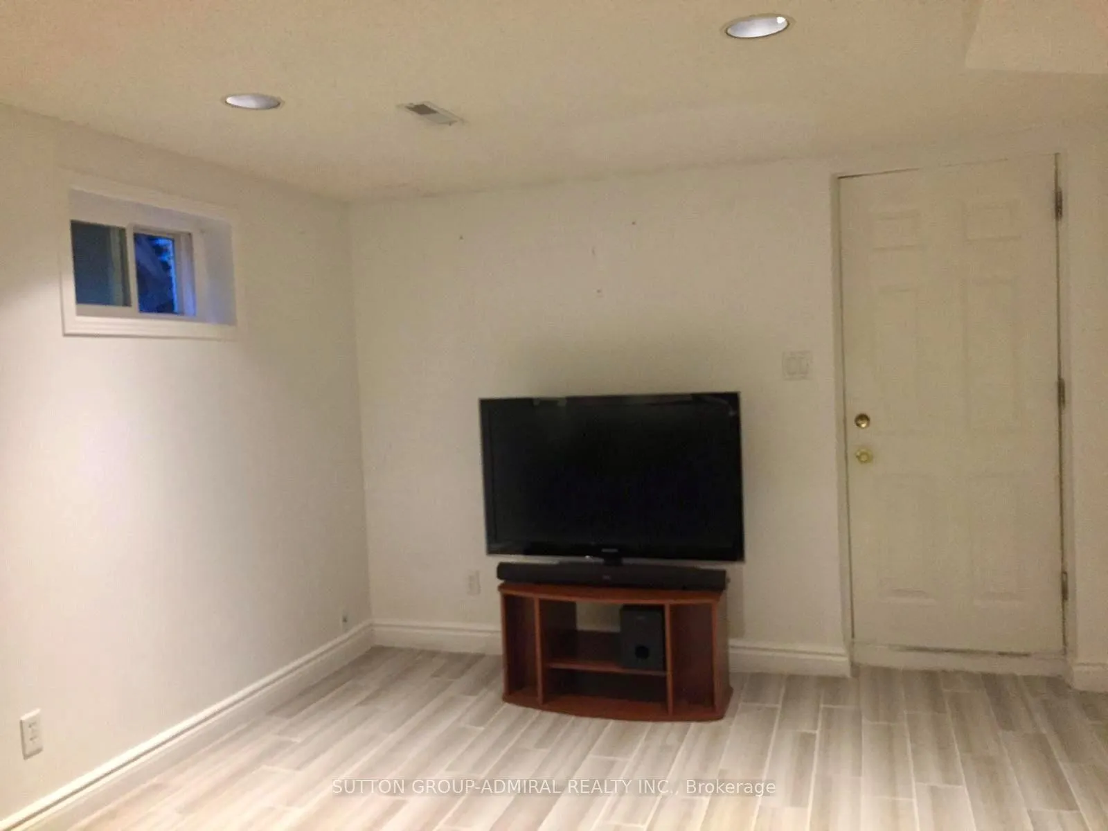 Photo 8 of 10 Charnwood Place, Markham, Aileen-Willowbrook — HOMEH