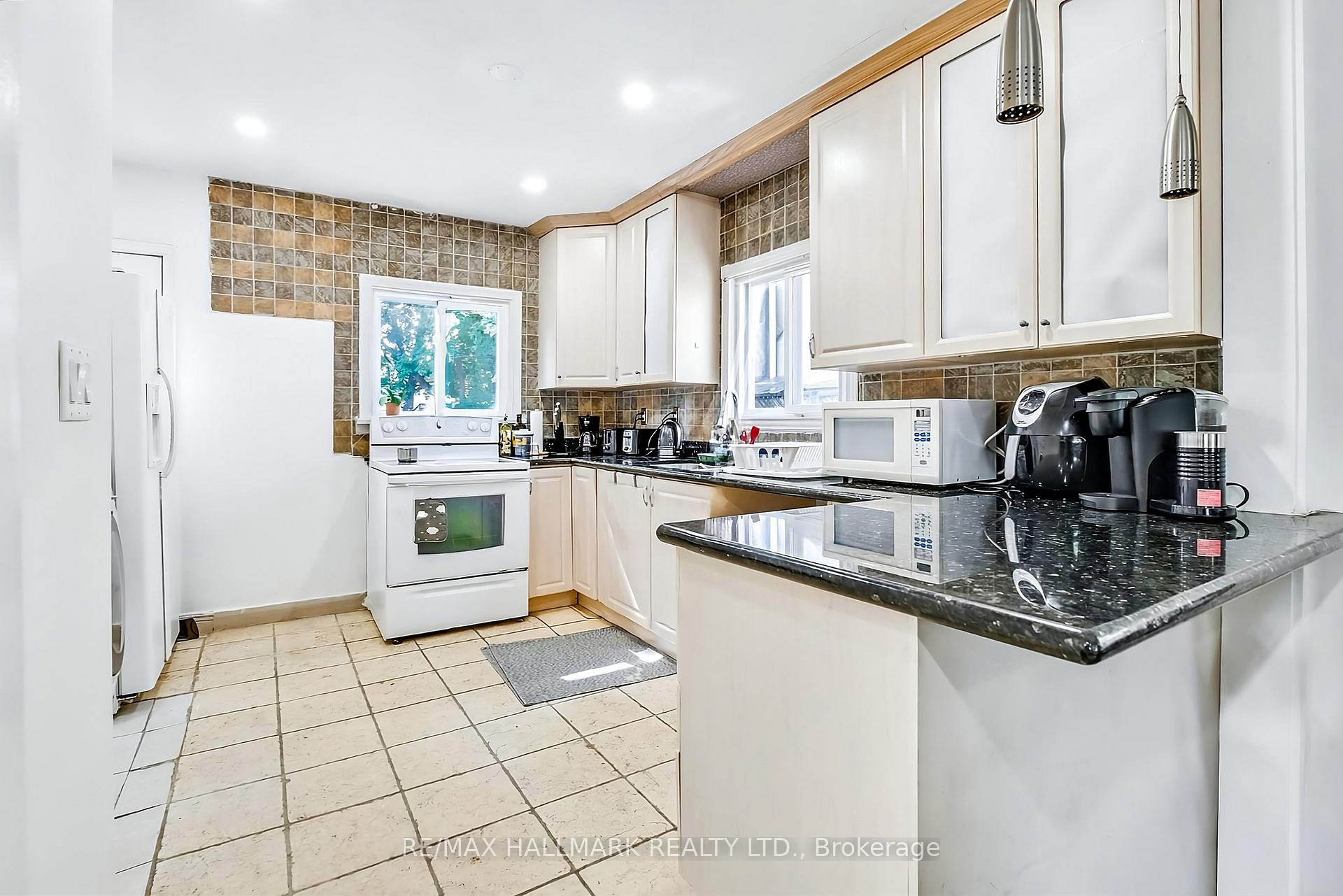 Photo 7 of 43 Meadowview Avenue, Markham, Grandview — HOMEH
