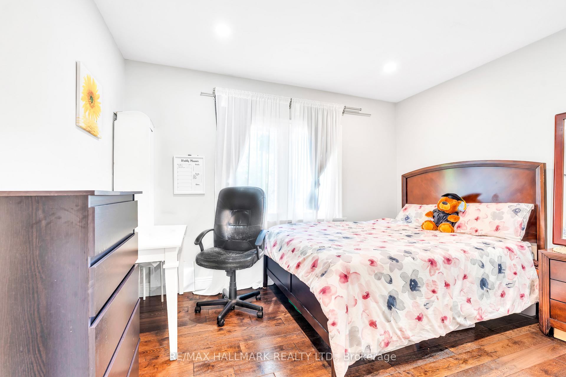 Photo 11 of 43 Meadowview Avenue, Markham, Grandview — HOMEH