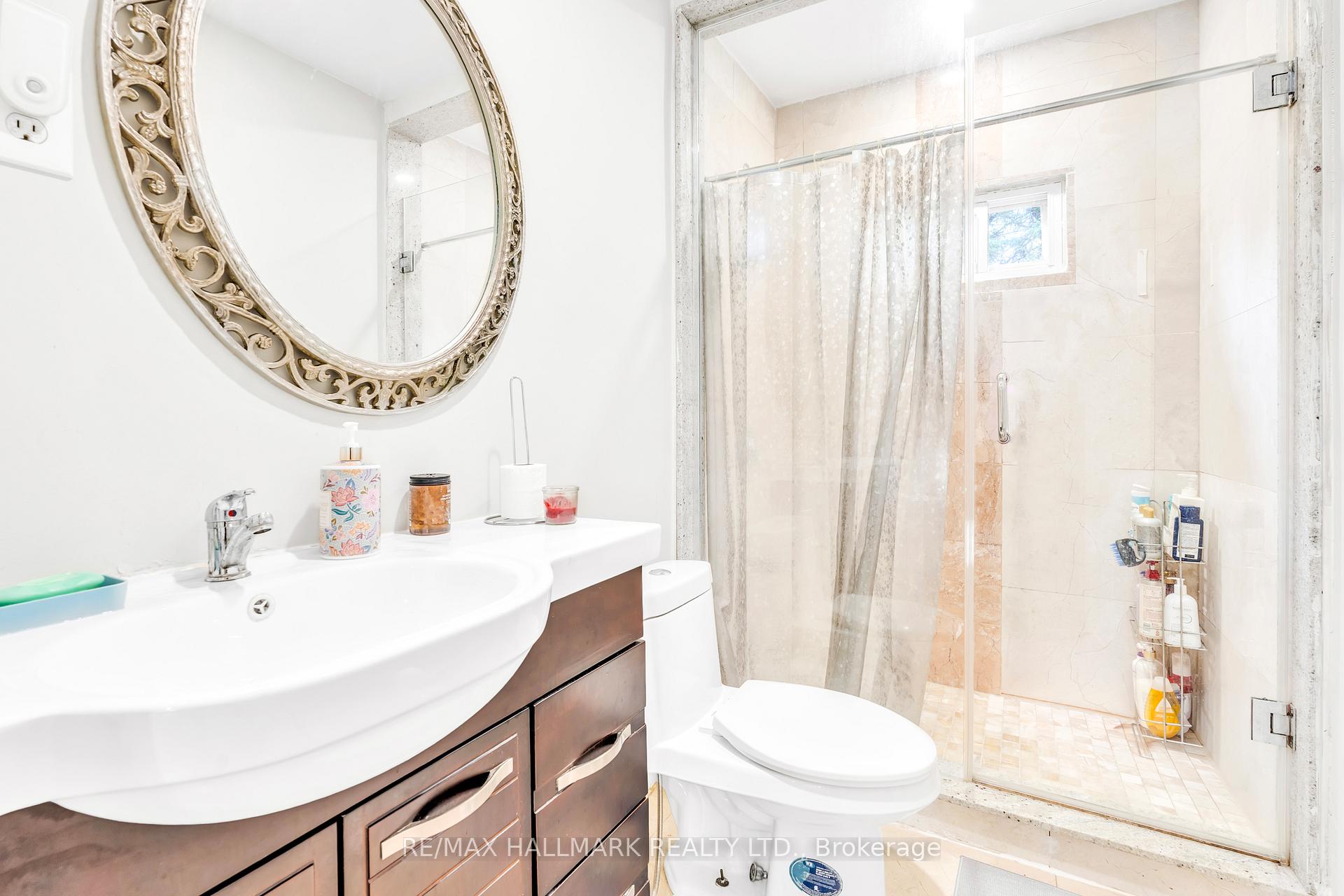 Photo 15 of 43 Meadowview Avenue, Markham, Grandview — HOMEH