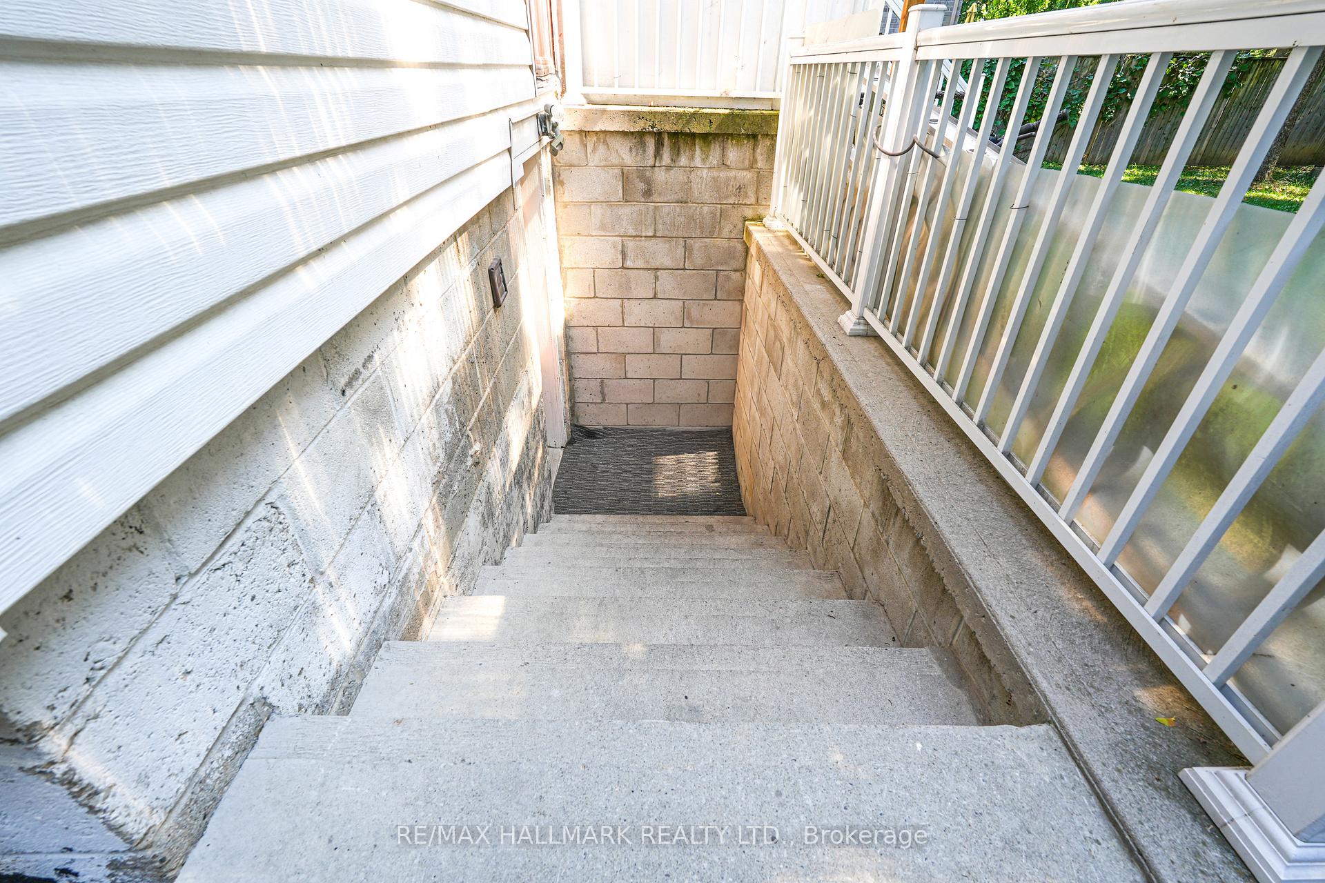 Photo 16 of 43 Meadowview Avenue, Markham, Grandview — HOMEH