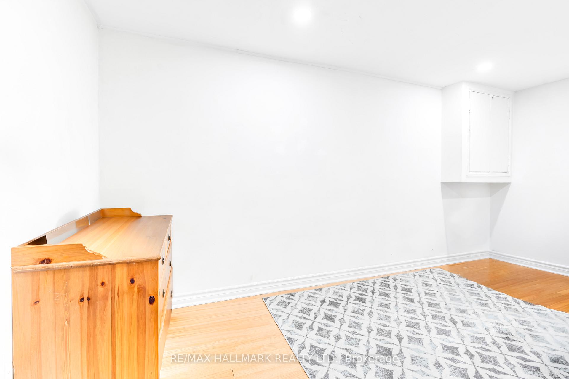 Photo 19 of 43 Meadowview Avenue, Markham, Grandview — HOMEH