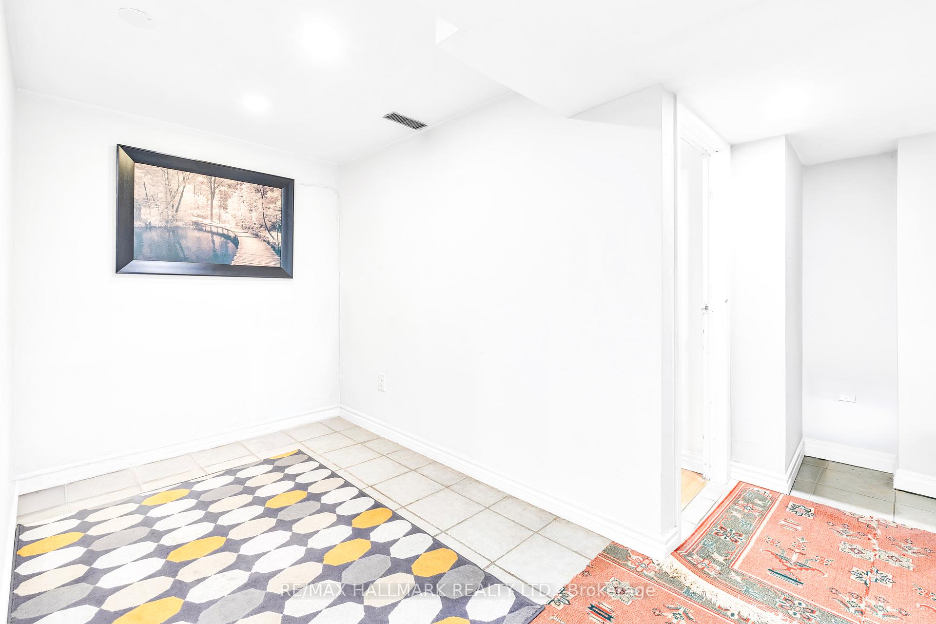 Photo 20 of 43 Meadowview Avenue, Markham, Grandview — HOMEH