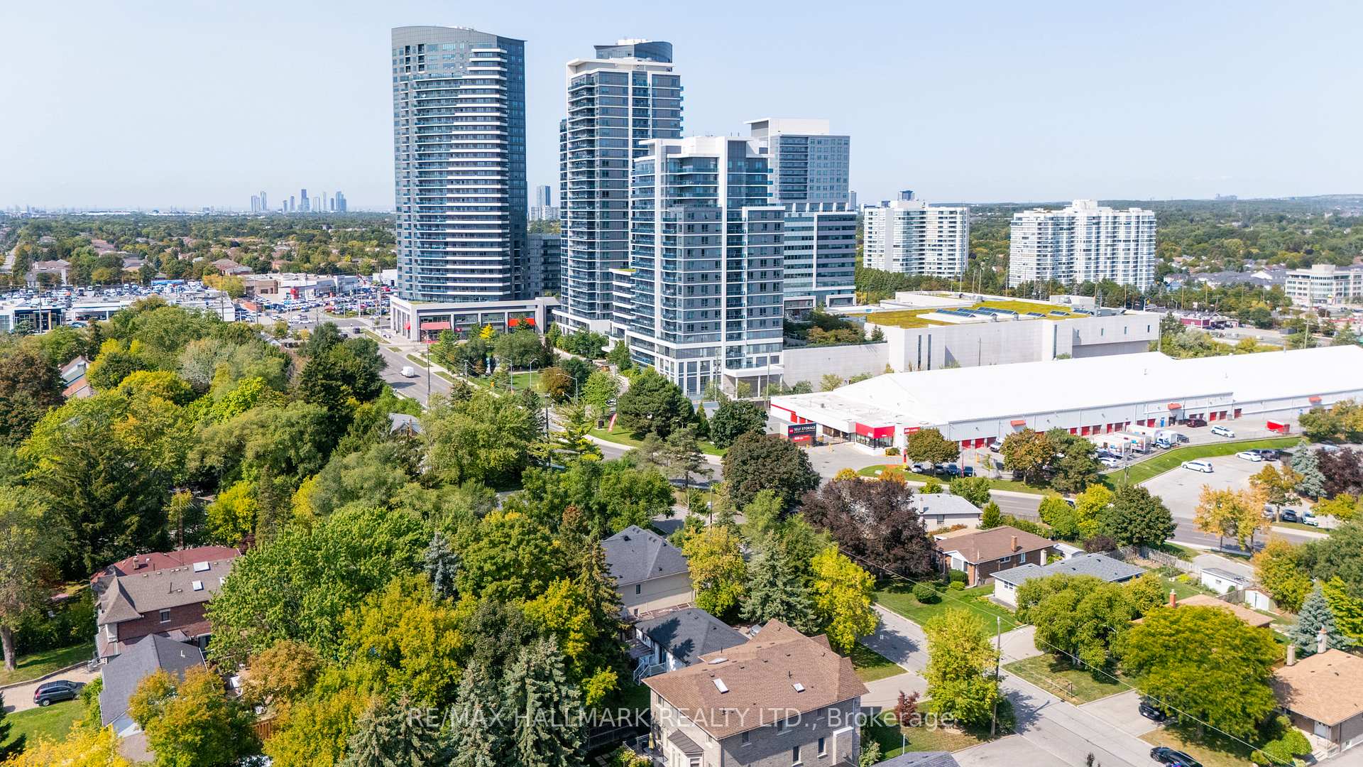 Photo 33 of 43 Meadowview Avenue, Markham, Grandview — HOMEH
