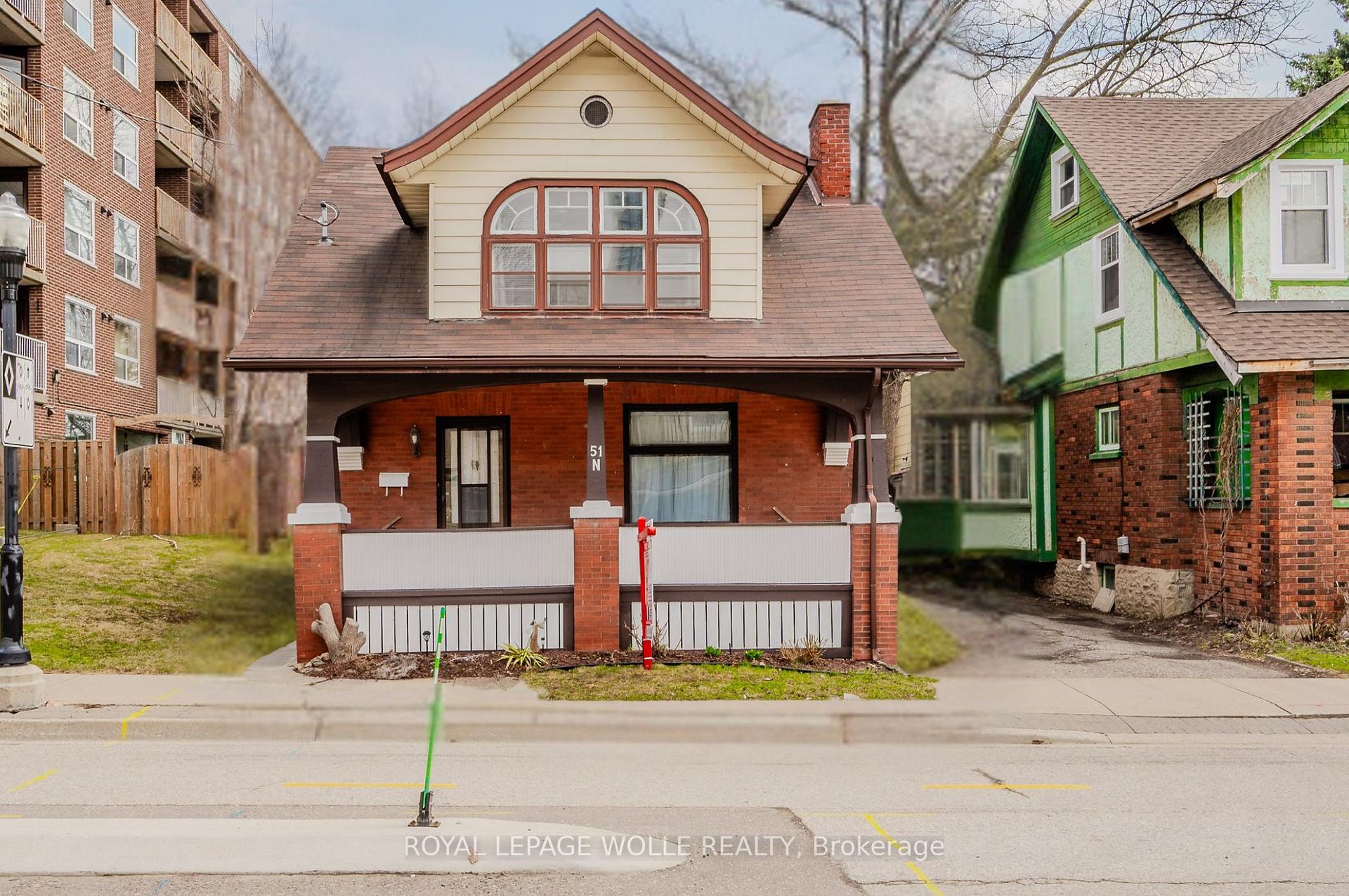 Front of 51 Cedar Street N
