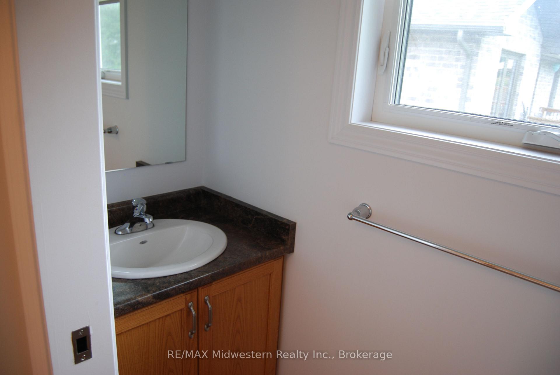 Photo 7 of 19 Allan Street W, Minto — HOMEH
