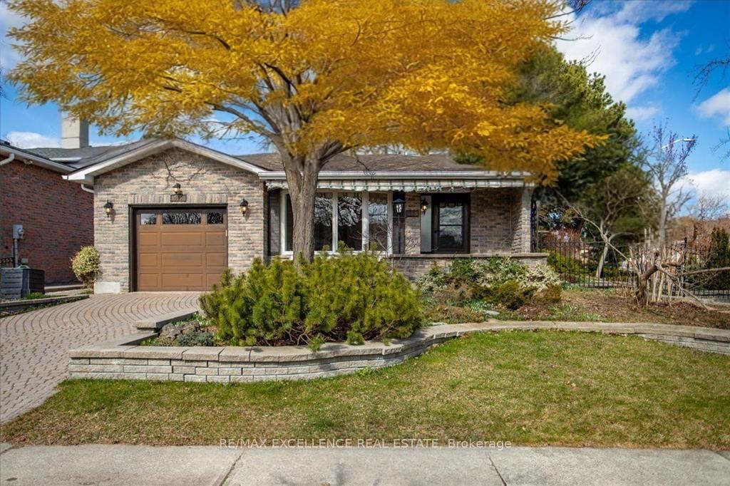 Front of 485 Gowland Crescent