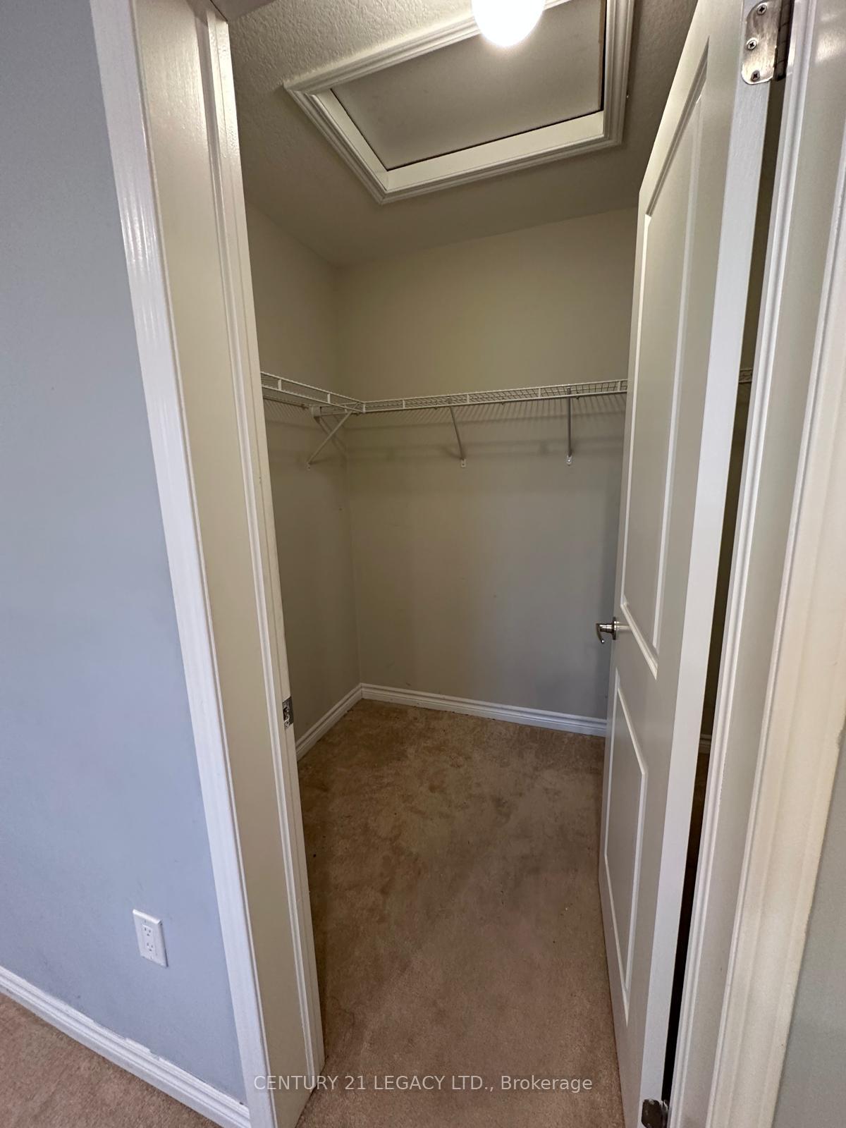 Photo 18 of 206 Amand Drive, Kitchener — HOMEH