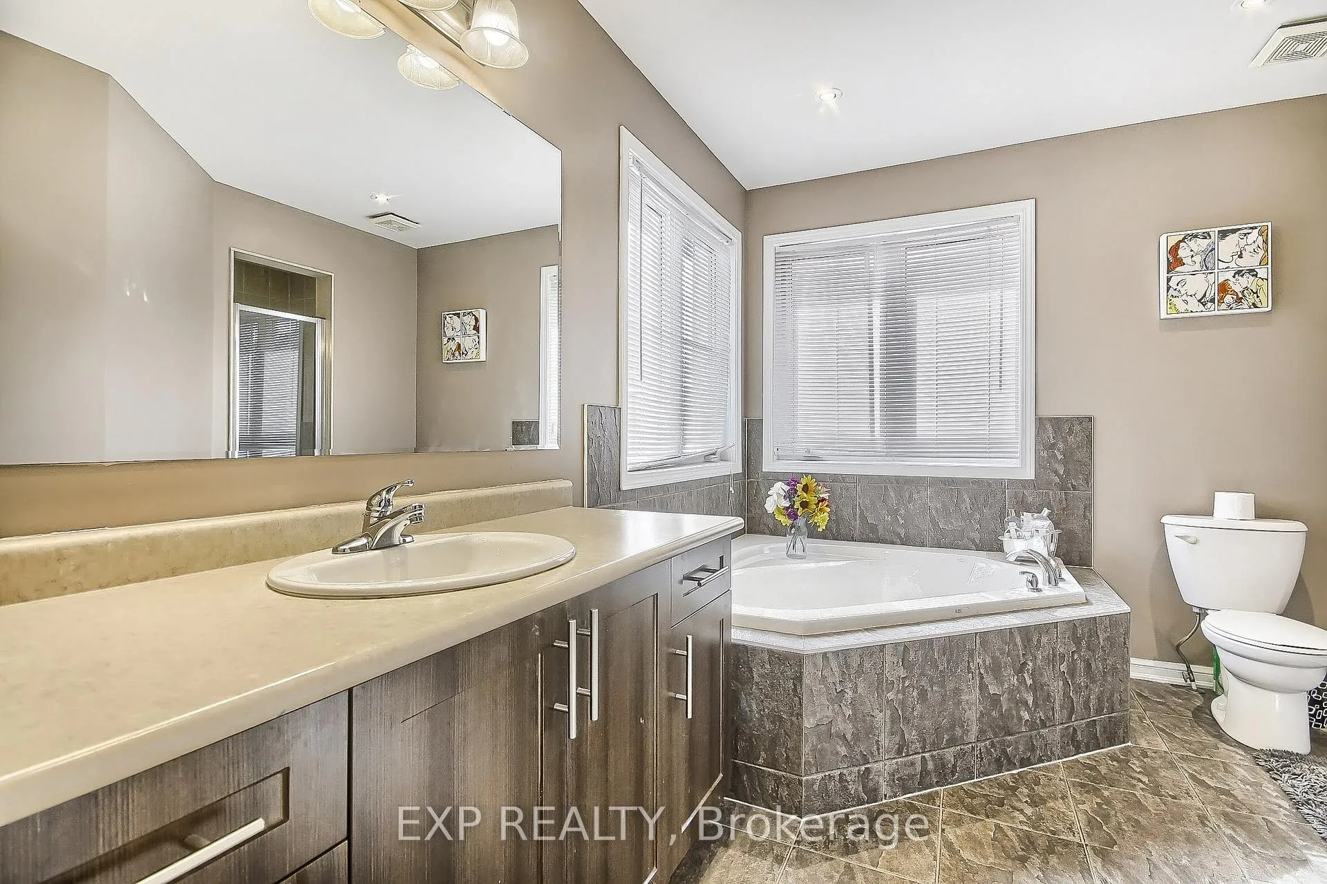 Photo 24 of 864 Etherington Way, Milton, Harrison — HOMEH