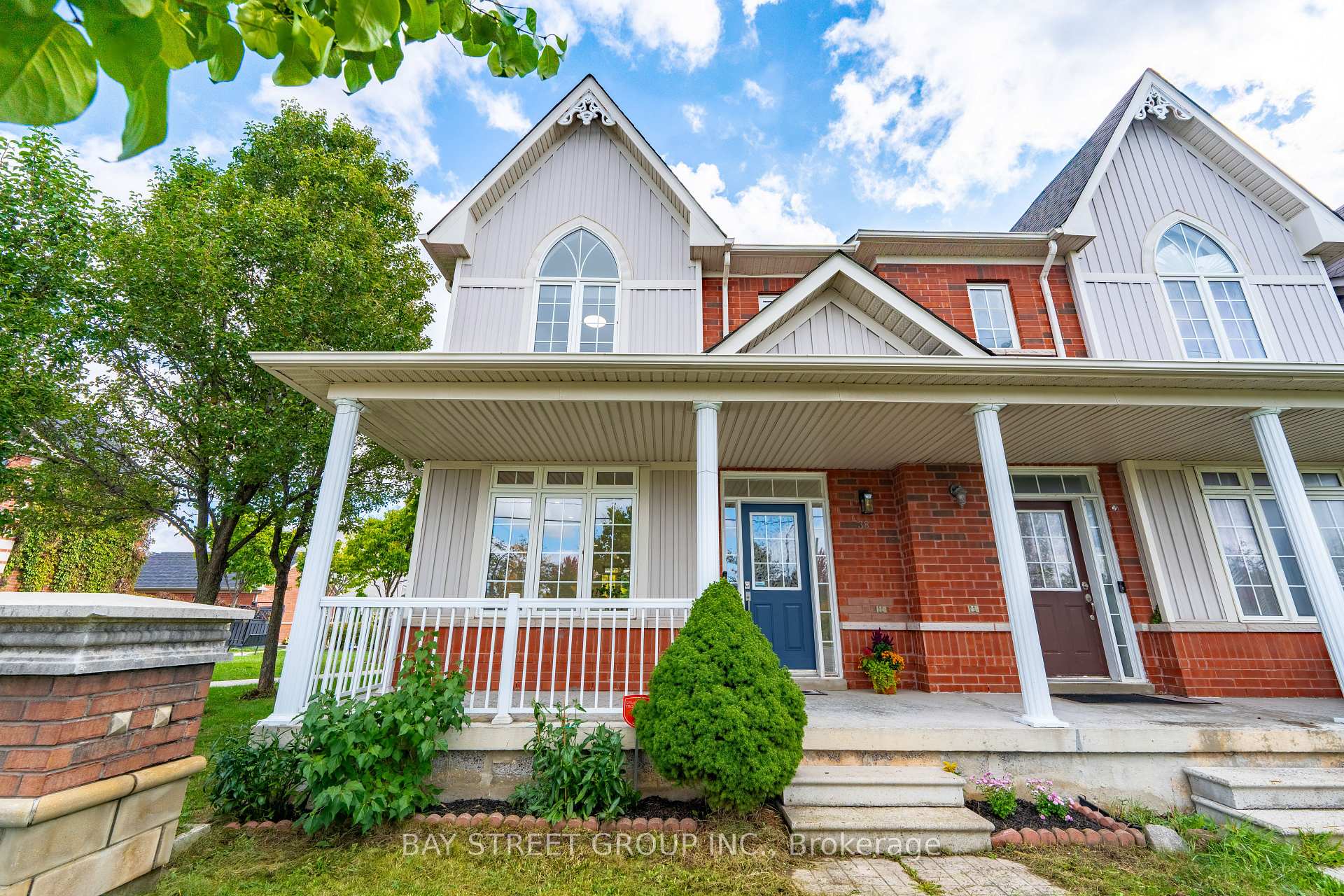 Photo 1 of 38 Pike Lane, Markham, Cornell — HOMEH