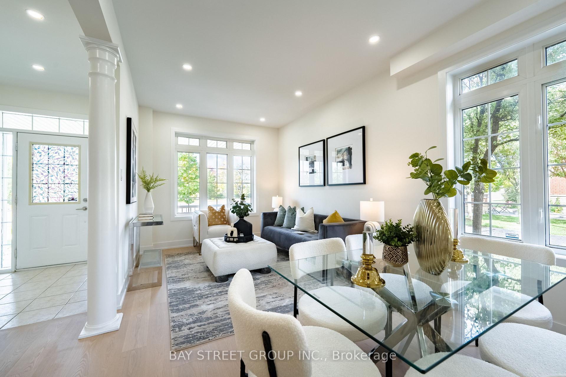 Photo 7 of 38 Pike Lane, Markham, Cornell — HOMEH