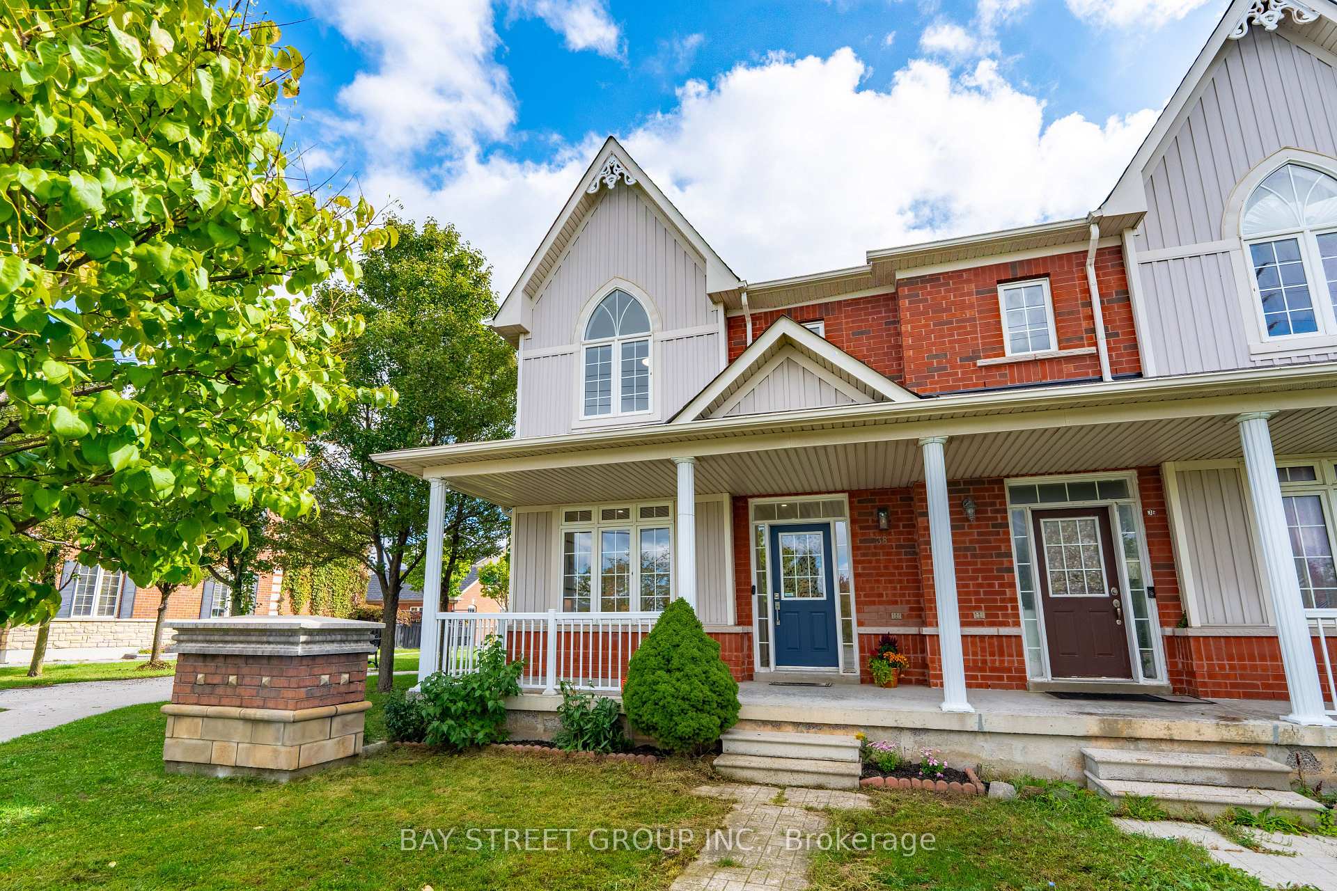 Photo 40 of 38 Pike Lane, Markham, Cornell — HOMEH