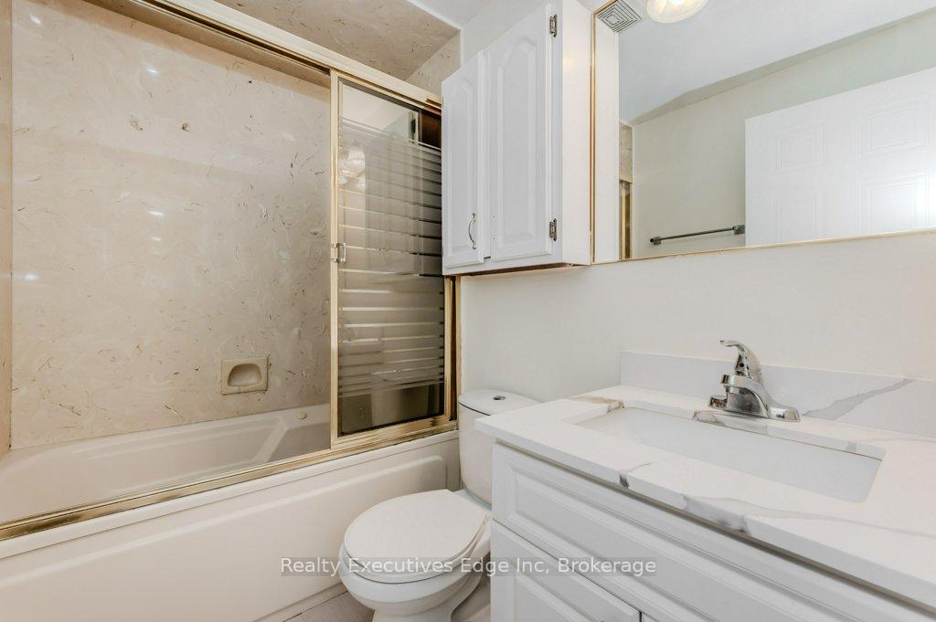 Photo 12 of 46 Appalachian Crescent, Kitchener — HOMEH
