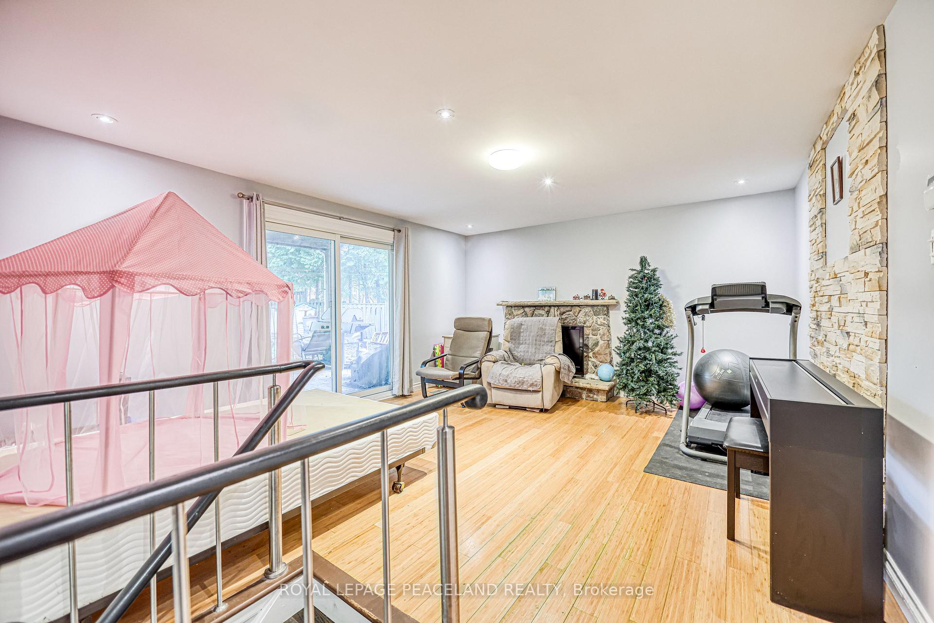 Photo 16 of 17 Willowgate Drive, Markham, Bullock — HOMEH