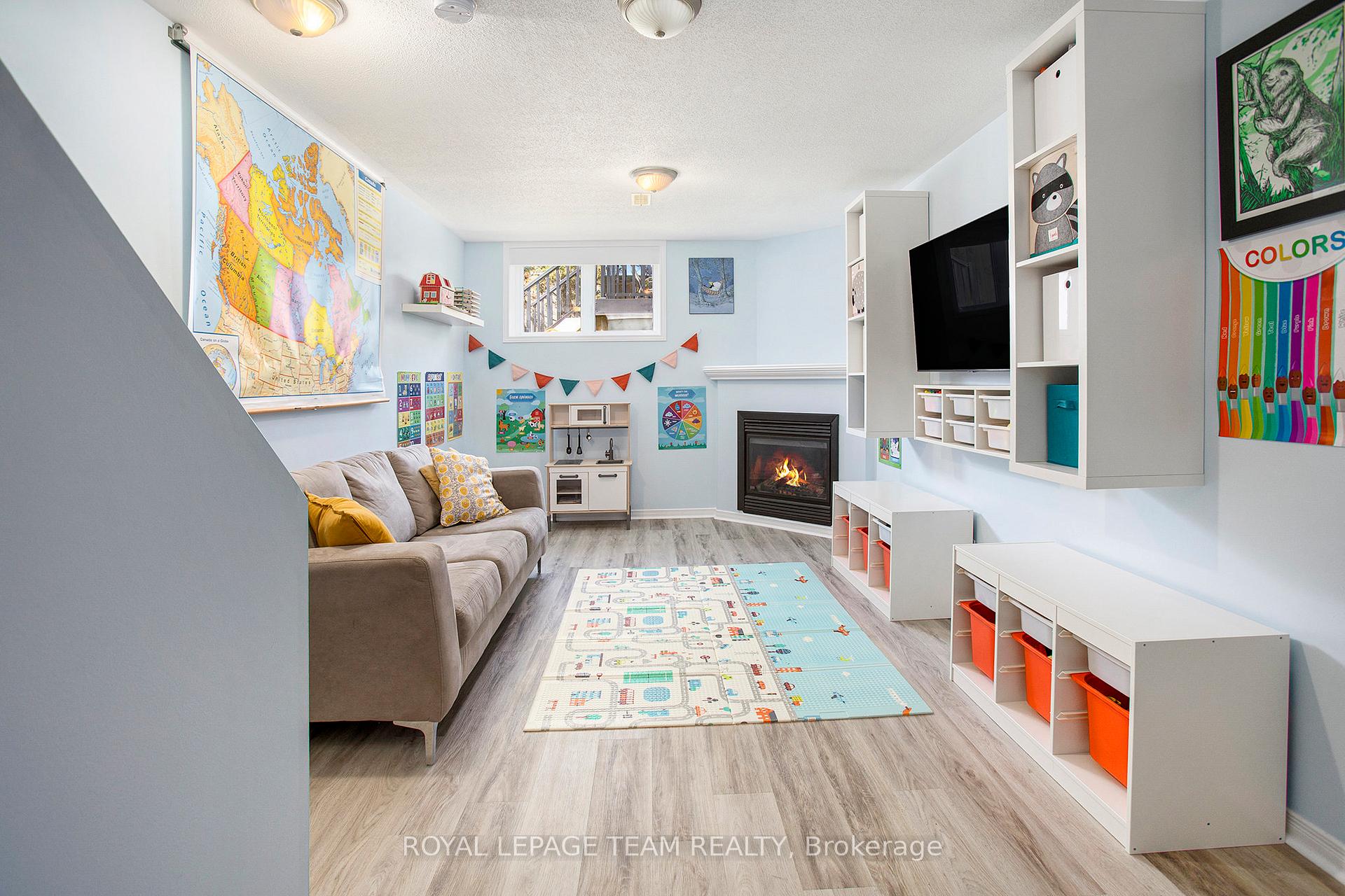 Photo 14 of 130 Freeport Drive, Ottawa, Kanata - Emerald Meadows/Trailwest — HOMEH