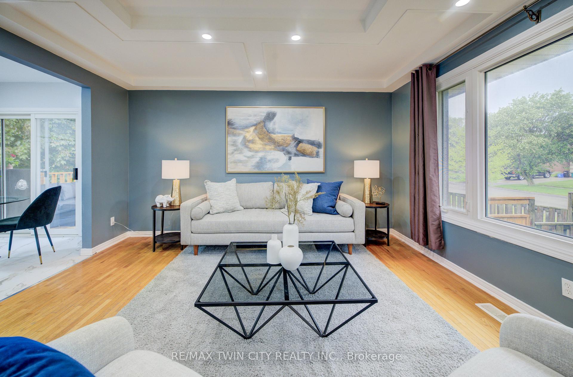 Photo 5 of 80 Folkstone Crescent, Kitchener — HOMEH