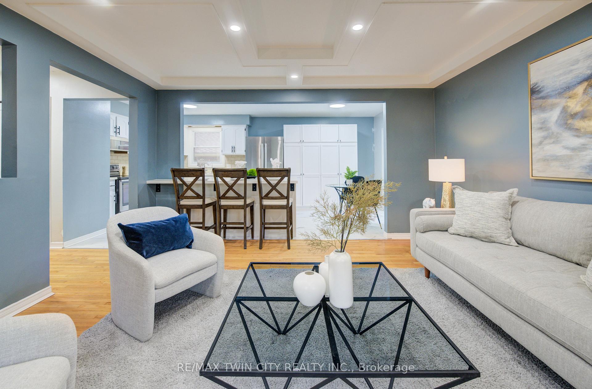 Photo 6 of 80 Folkstone Crescent, Kitchener — HOMEH