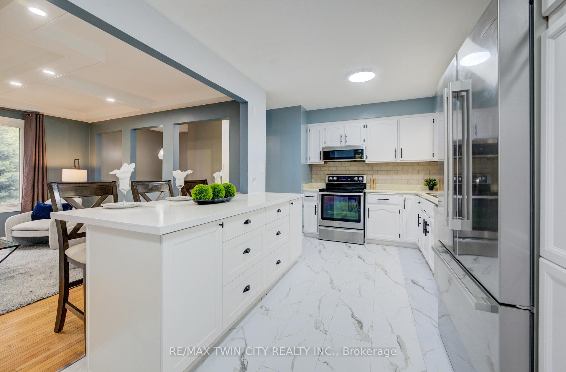Photo 13 of 80 Folkstone Crescent, Kitchener — HOMEH