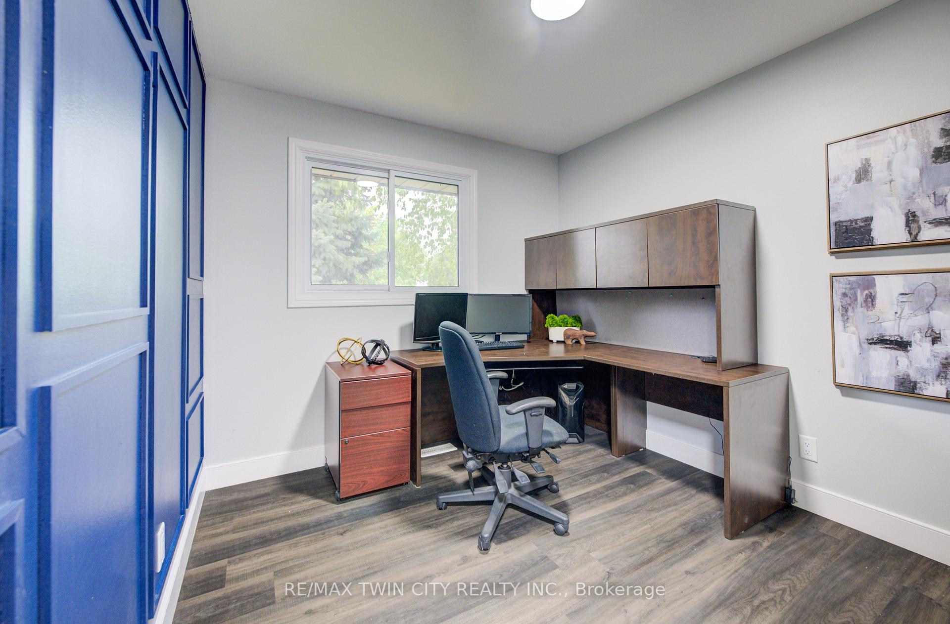 Photo 23 of 80 Folkstone Crescent, Kitchener — HOMEH