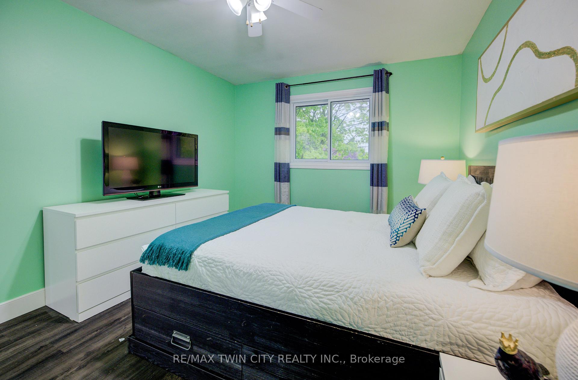 Photo 27 of 80 Folkstone Crescent, Kitchener — HOMEH
