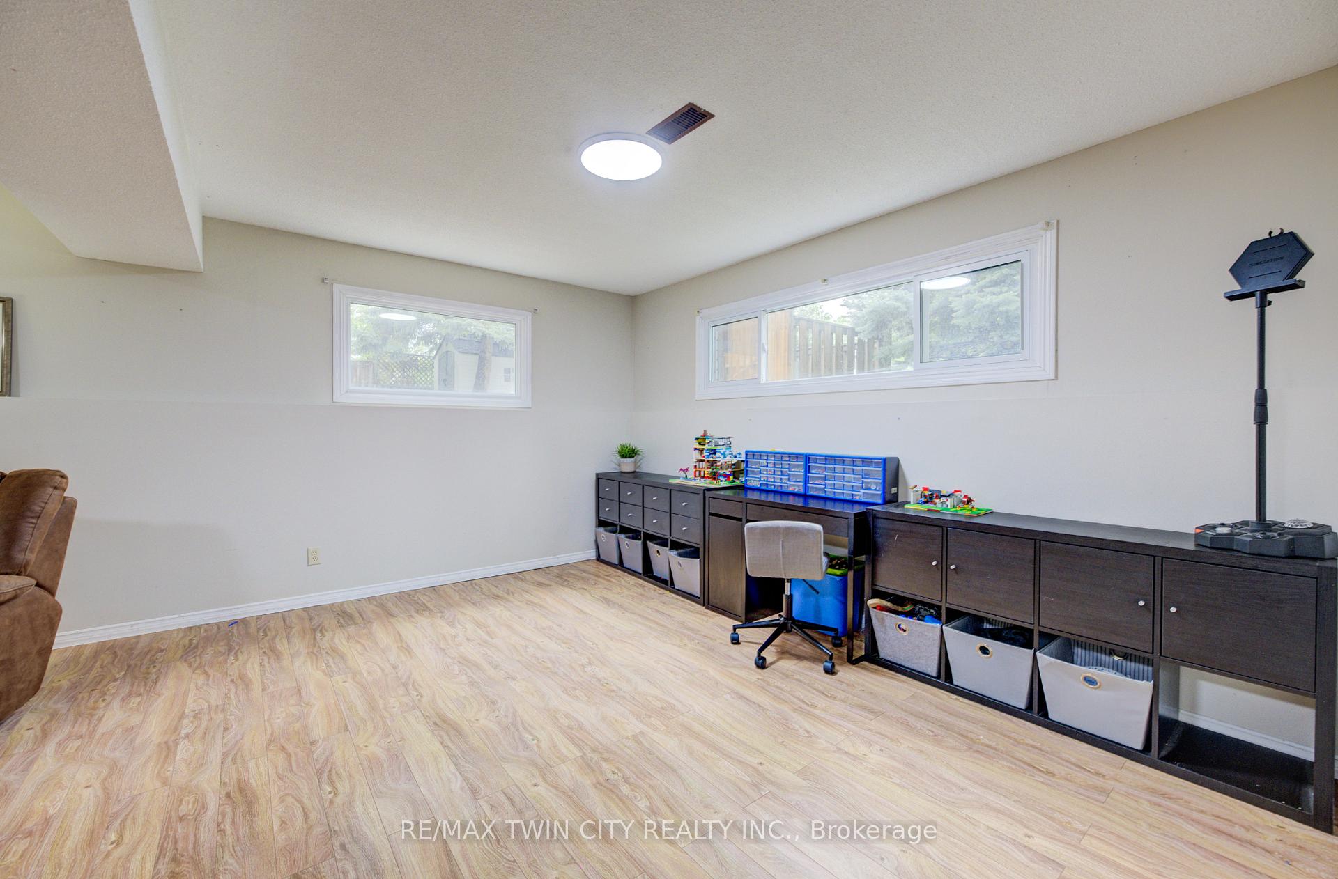 Photo 30 of 80 Folkstone Crescent, Kitchener — HOMEH