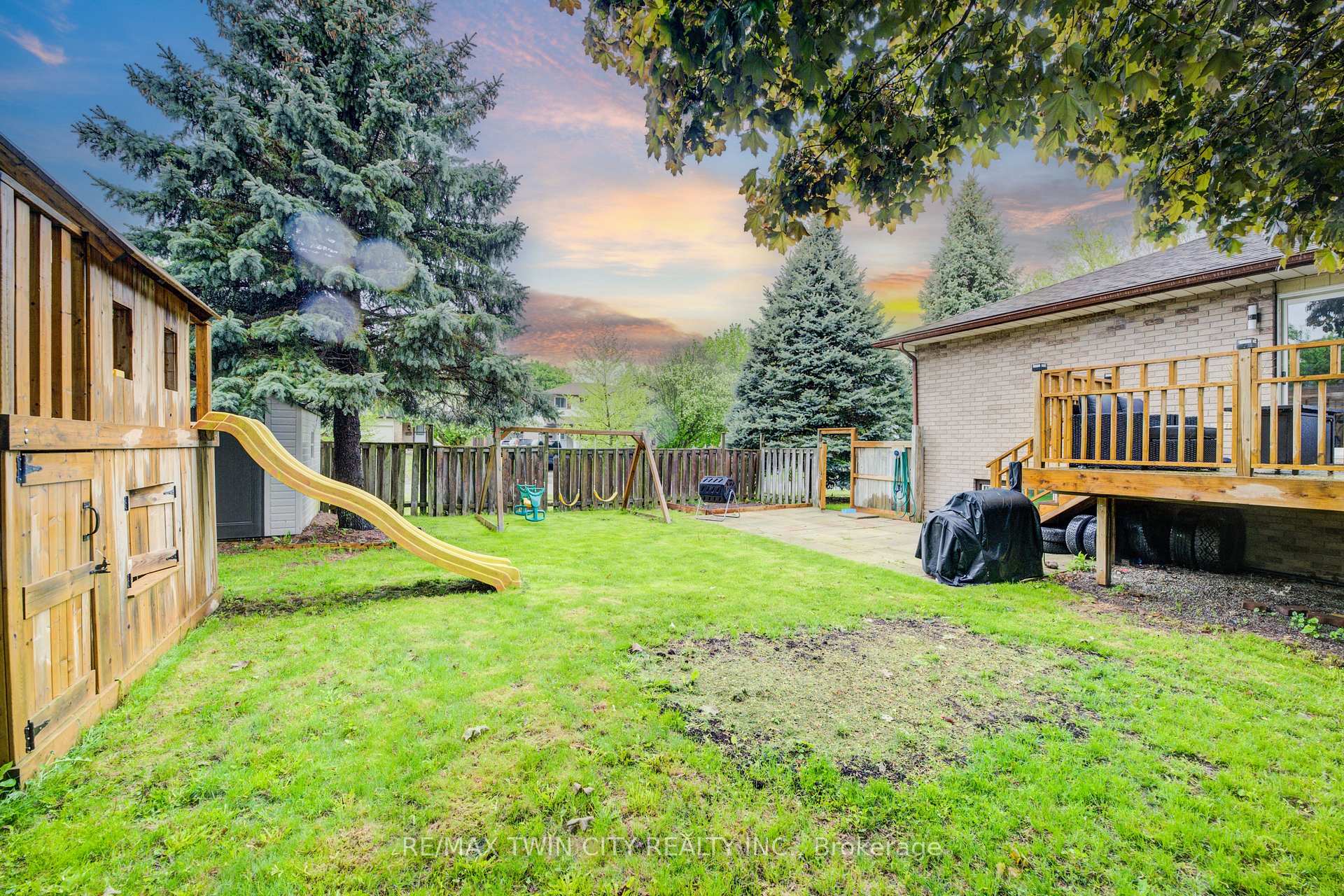 Photo 38 of 80 Folkstone Crescent, Kitchener — HOMEH